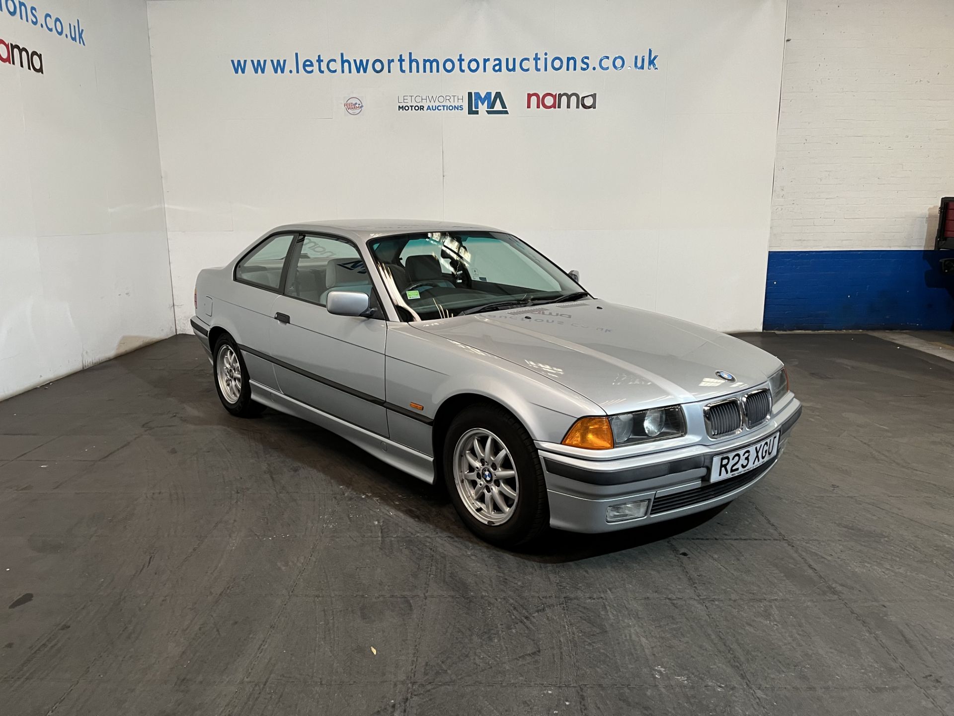 1998 BMW 318is Auto - 1896cc