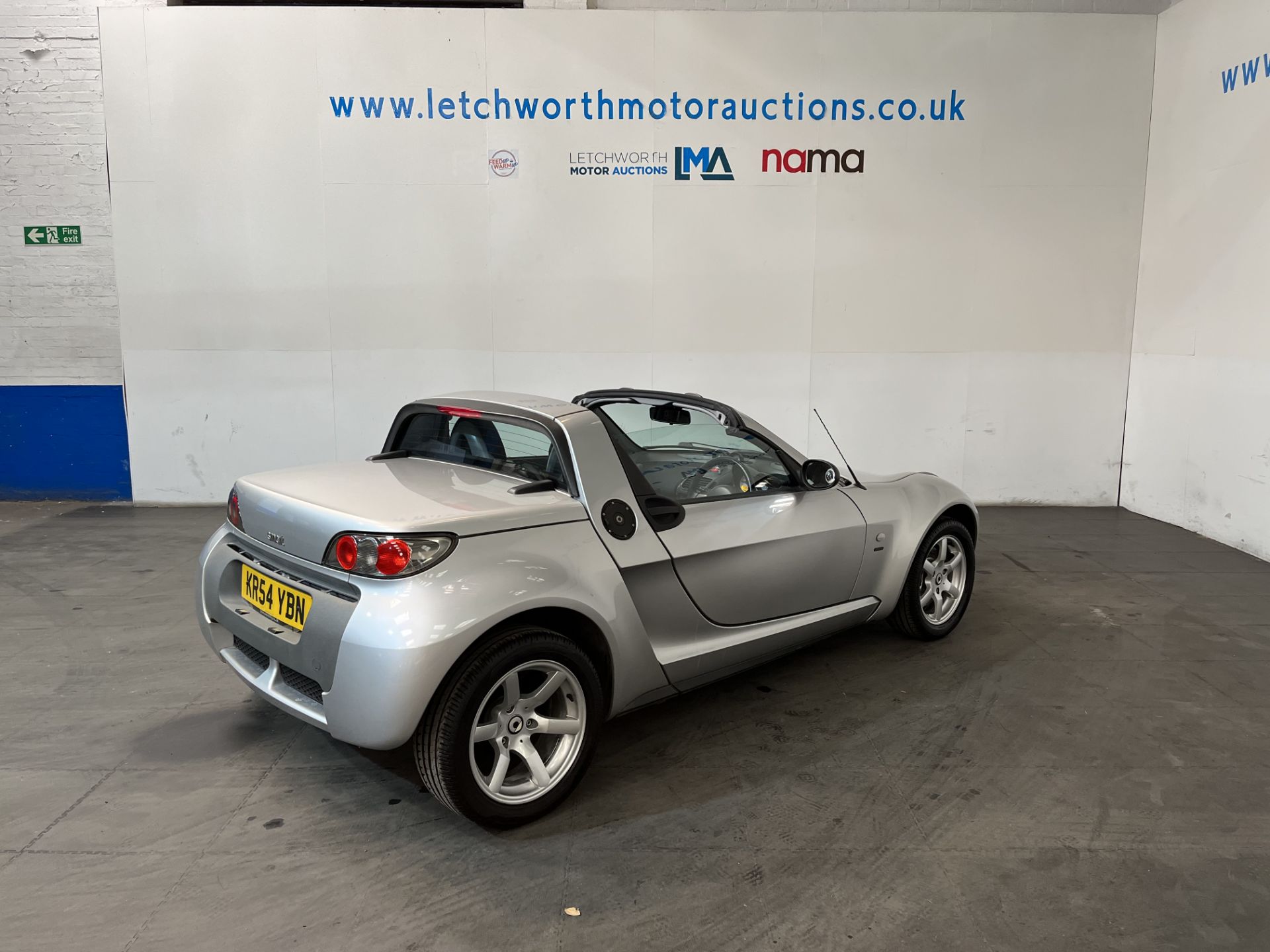 2004 Smart Roadster Speedsilver Auto - 698cc - Image 10 of 22