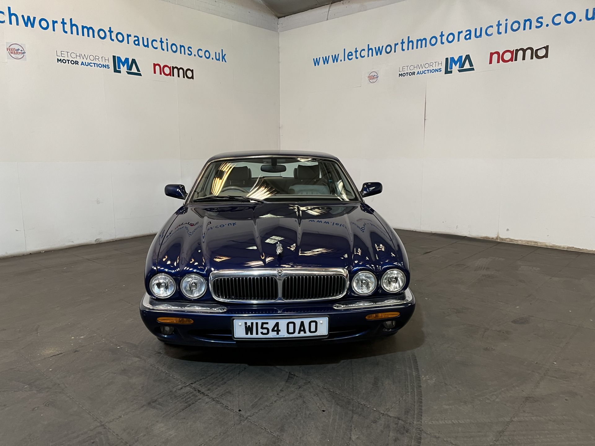 2000 Jaguar XJ8 Auto - 3248cc - Bild 2 aus 22