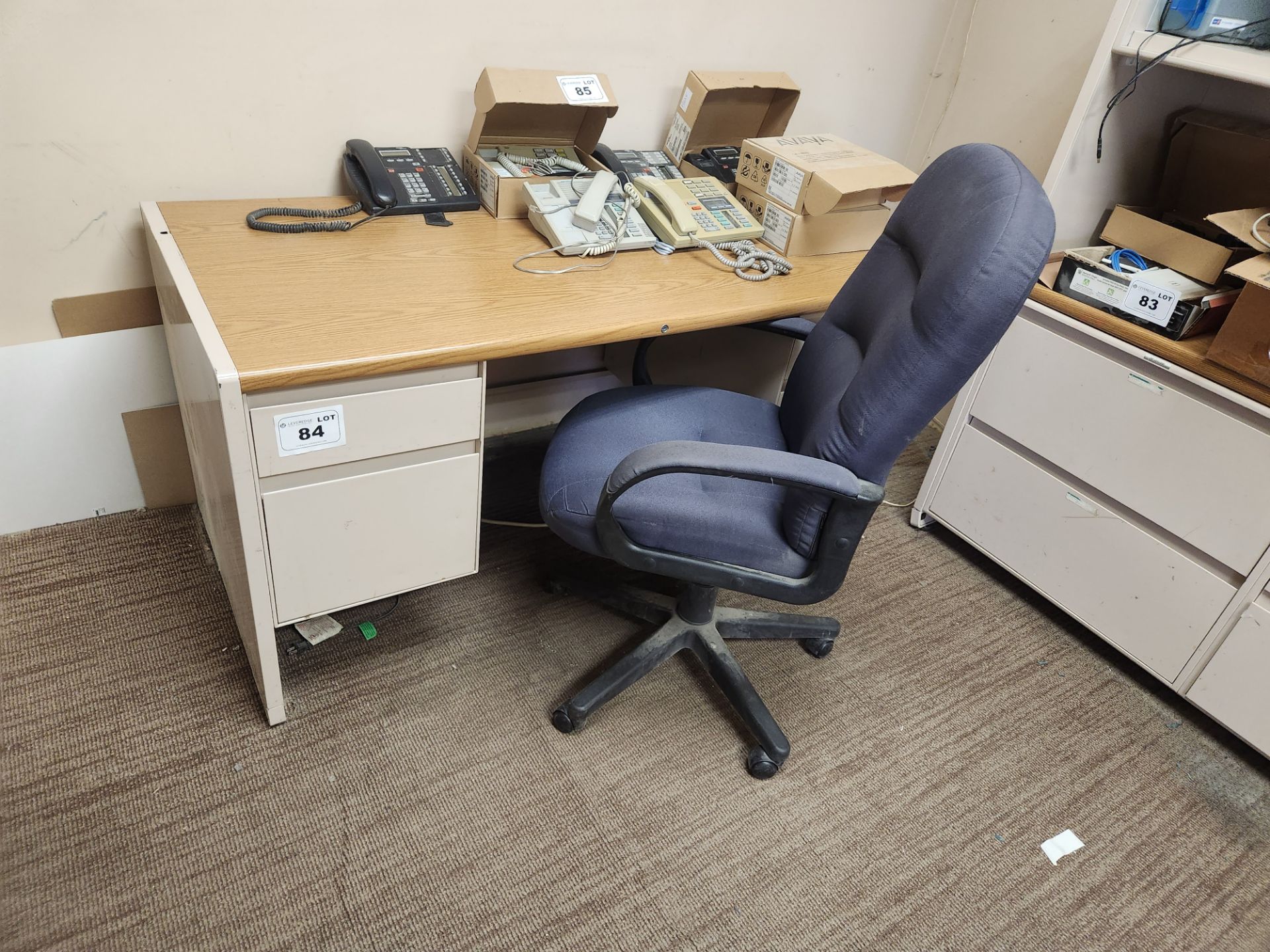 60" Desk with Chair