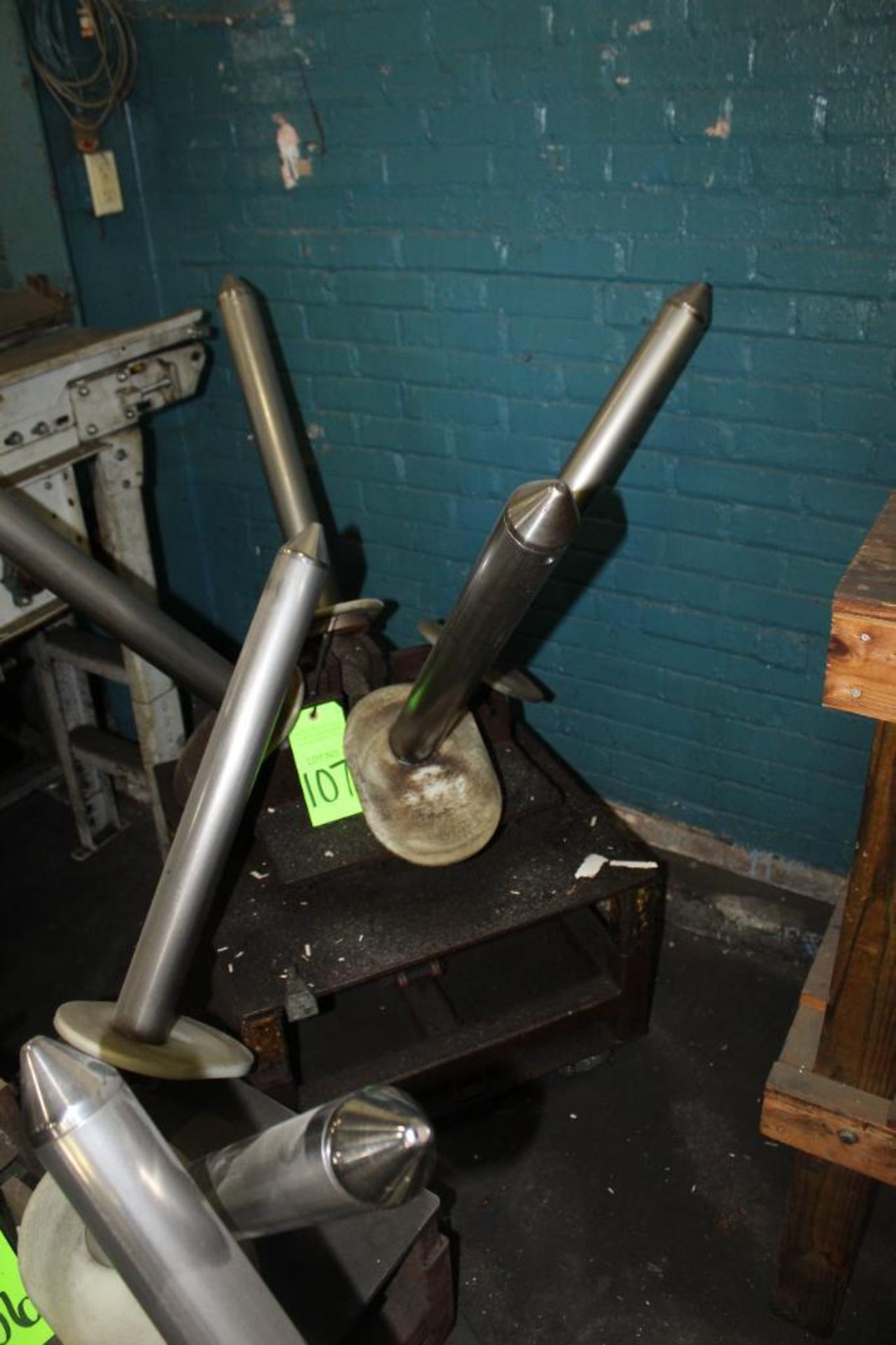 Mandrel Stand - Parts Collector