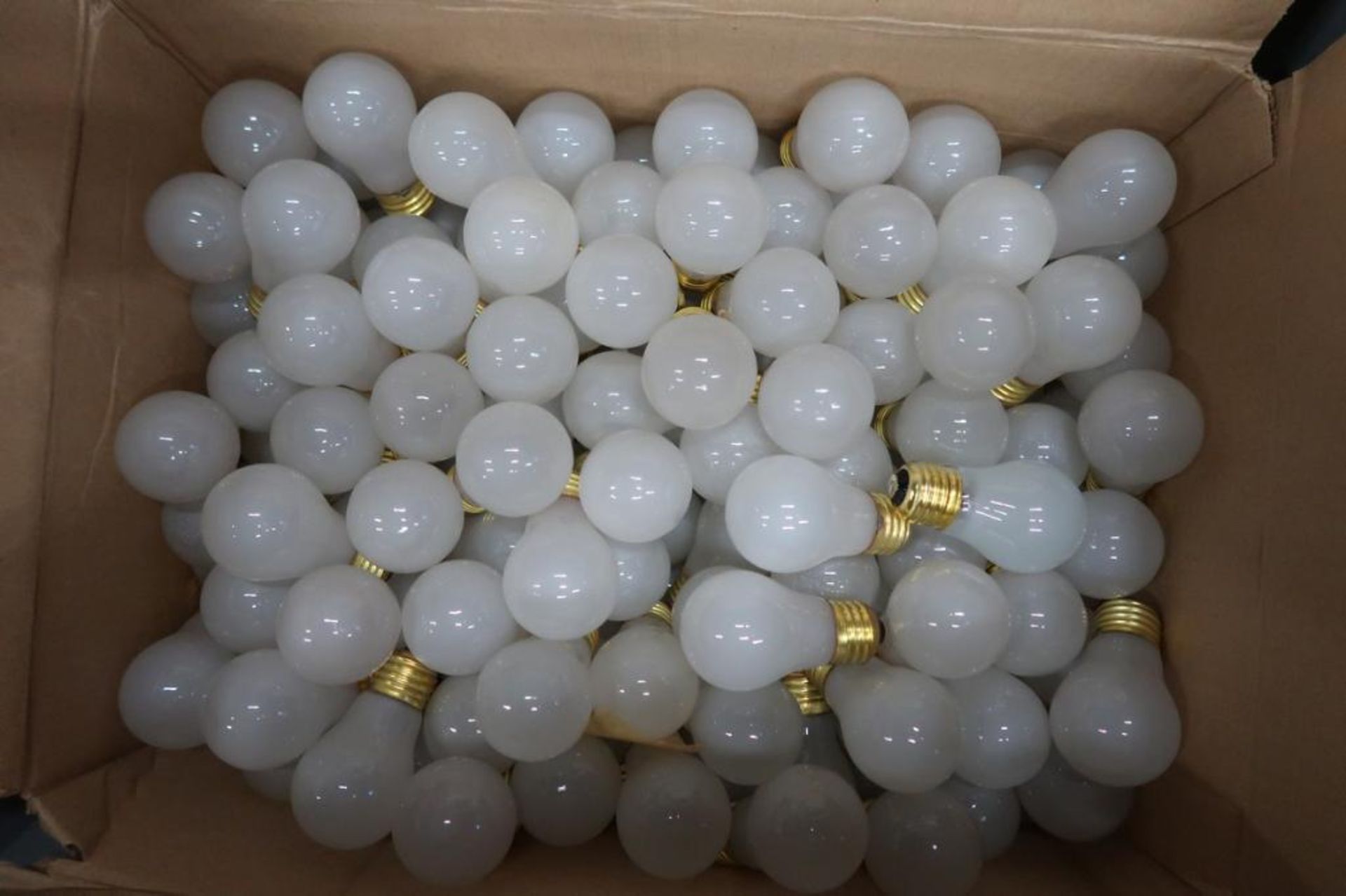 Lot of 15W Frosted Light Bulbs - Image 3 of 3