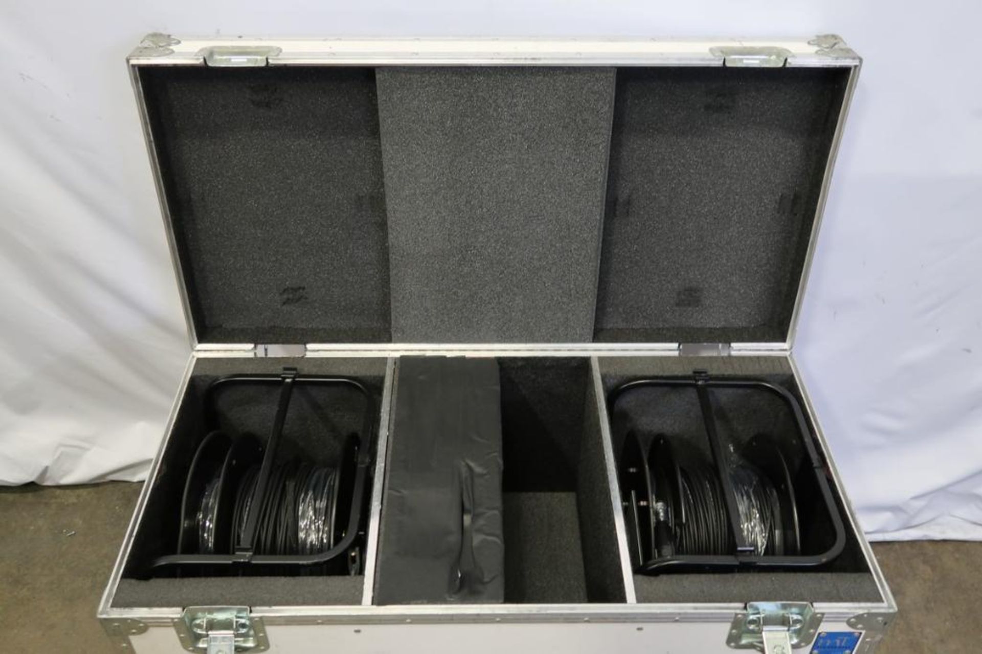 Lot of (2) 500' TAC4 Fiber Cables Reels with MT Cases 3-Section Chest Case - Image 2 of 5