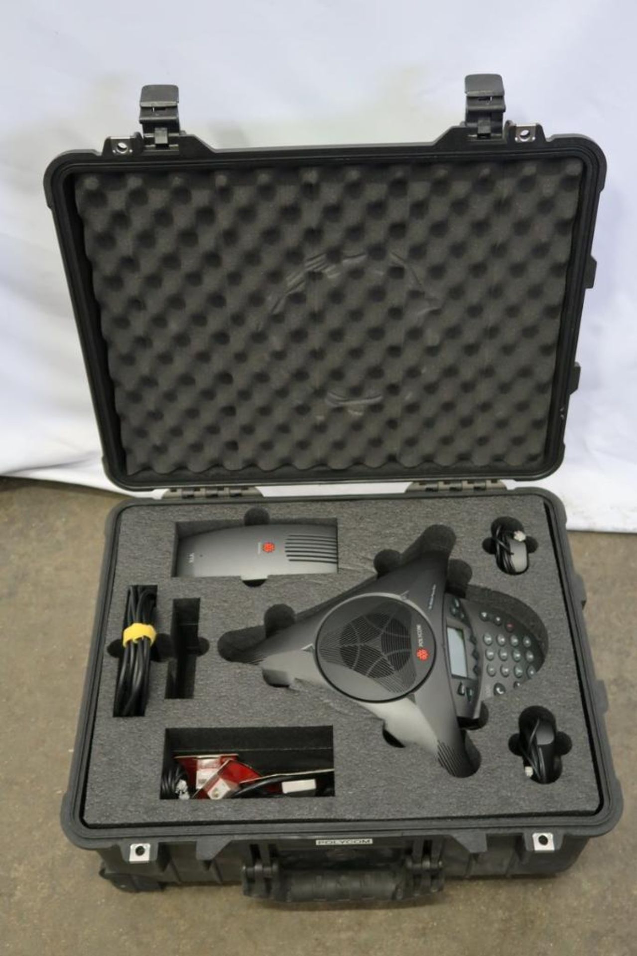 Polycom VTX1000 Phone Conference Phone with Pelican 1560 Hard Plastic Roller Case - Image 3 of 5