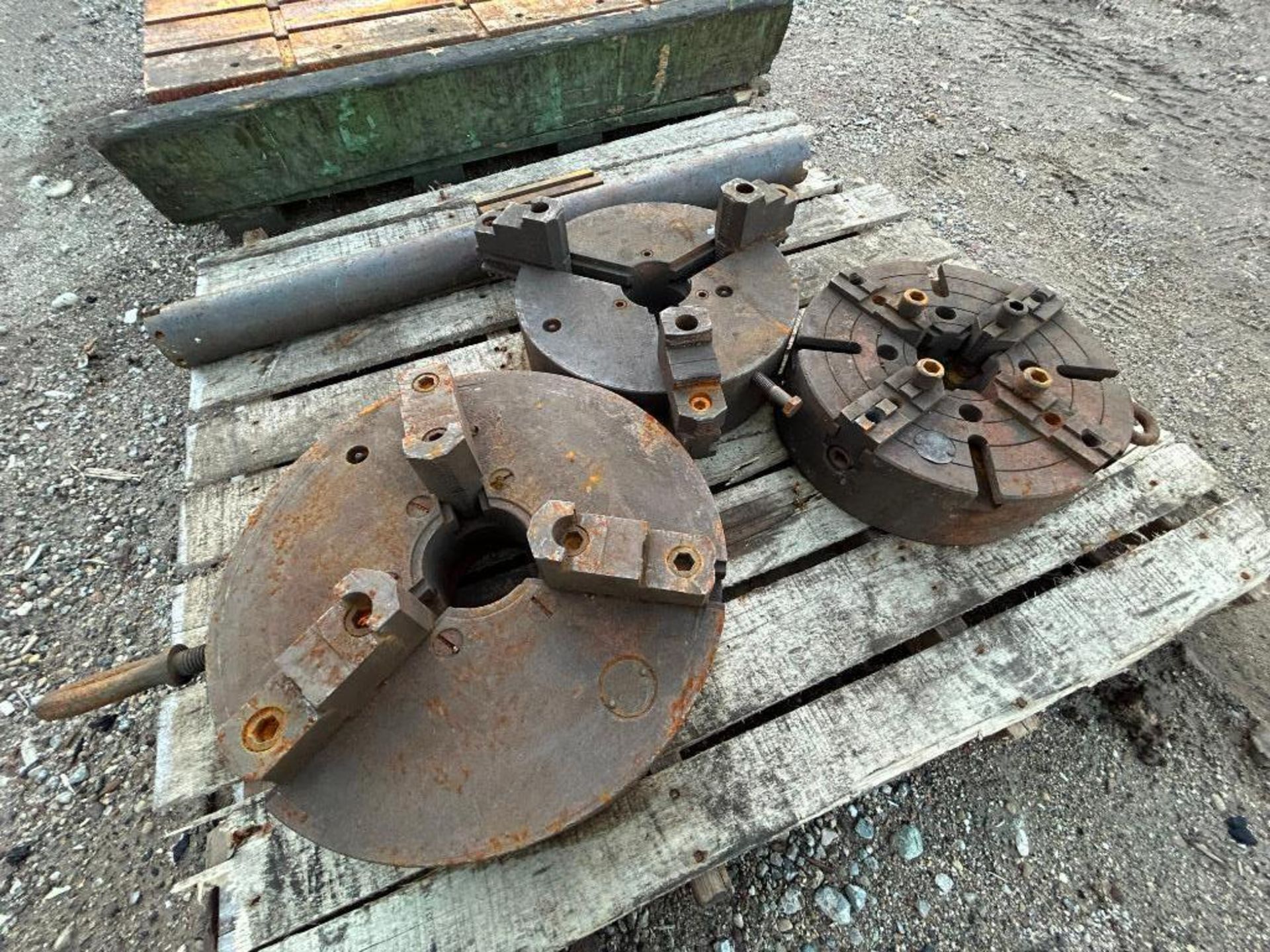 Lot of (3) Assorted Sized Jaw Chucks