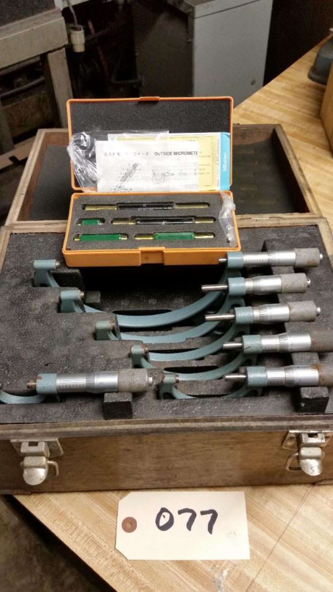 MITUTOYO MICROMETER SET