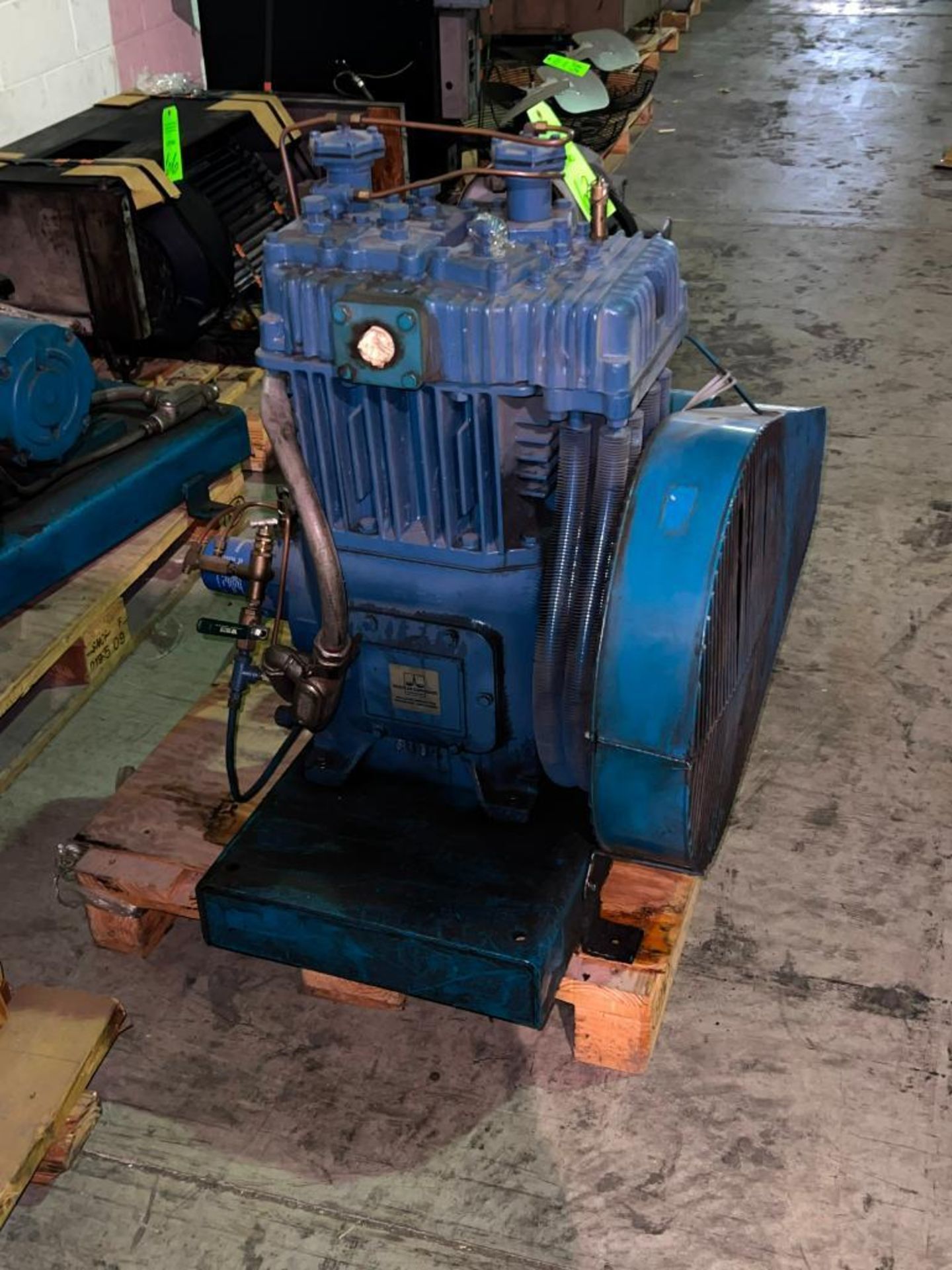 Scales Model 6904 Air Compressor - Image 3 of 3