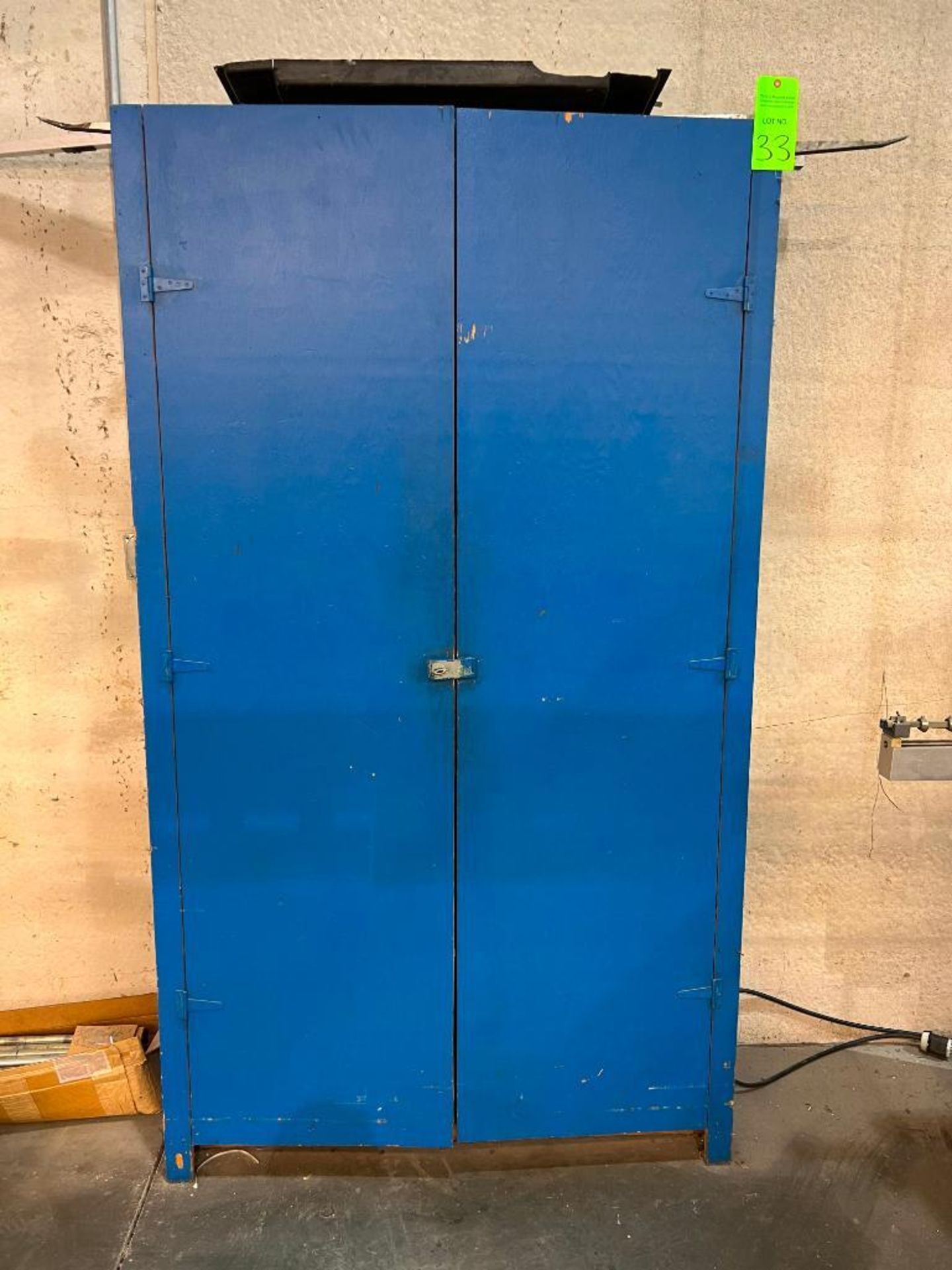 17 '' W X 48'' L X 84'' H 2-Door Storage Cabinet