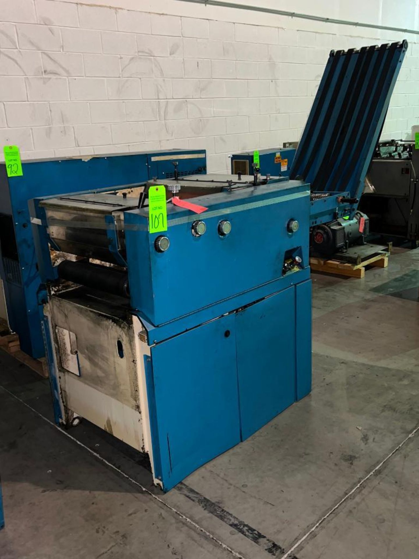 Super-Web Sheeter Delivery Unit