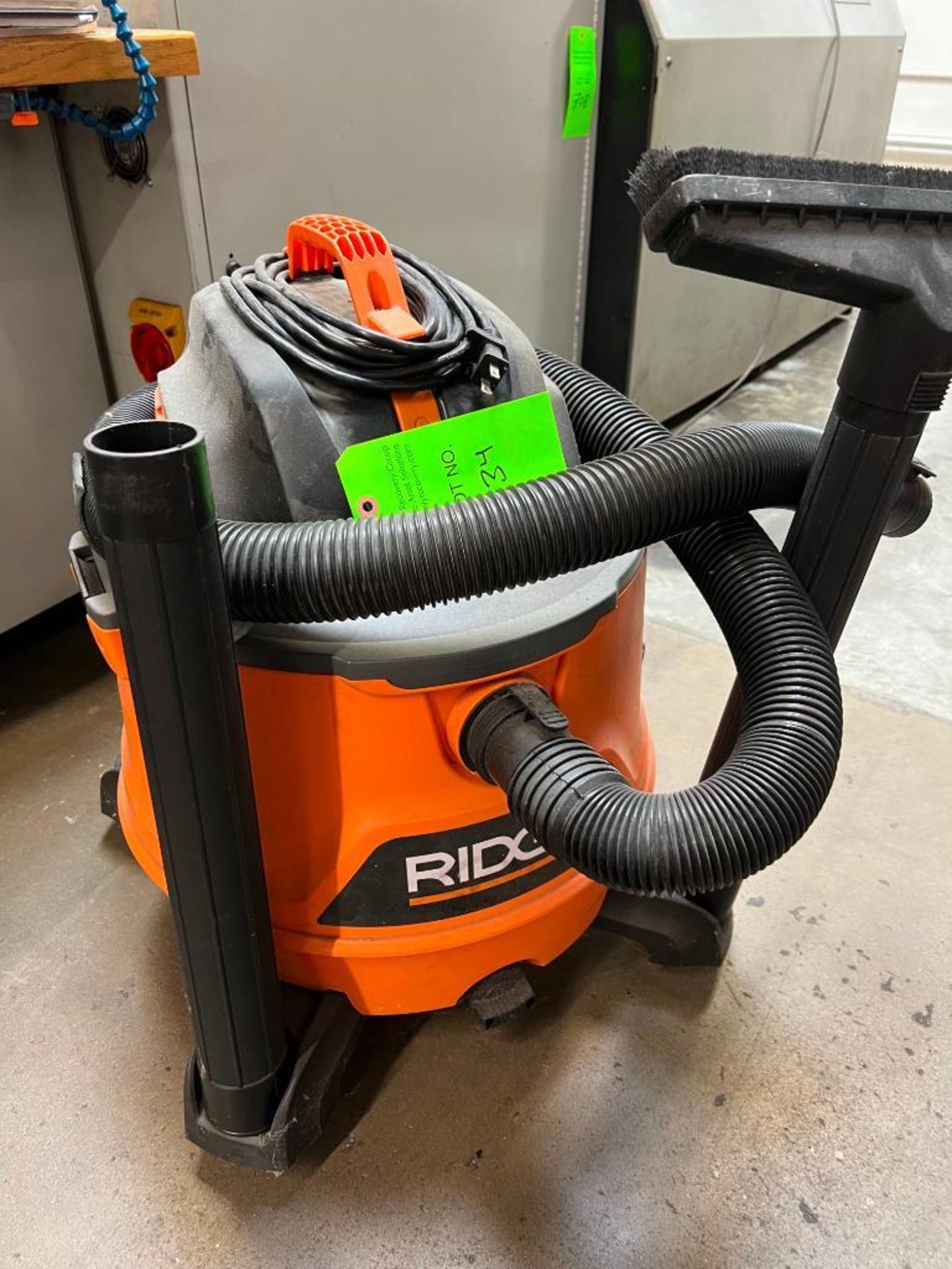 RIGID Shop Vacuum Cleaner (With Spare Hoses) - Image 3 of 3