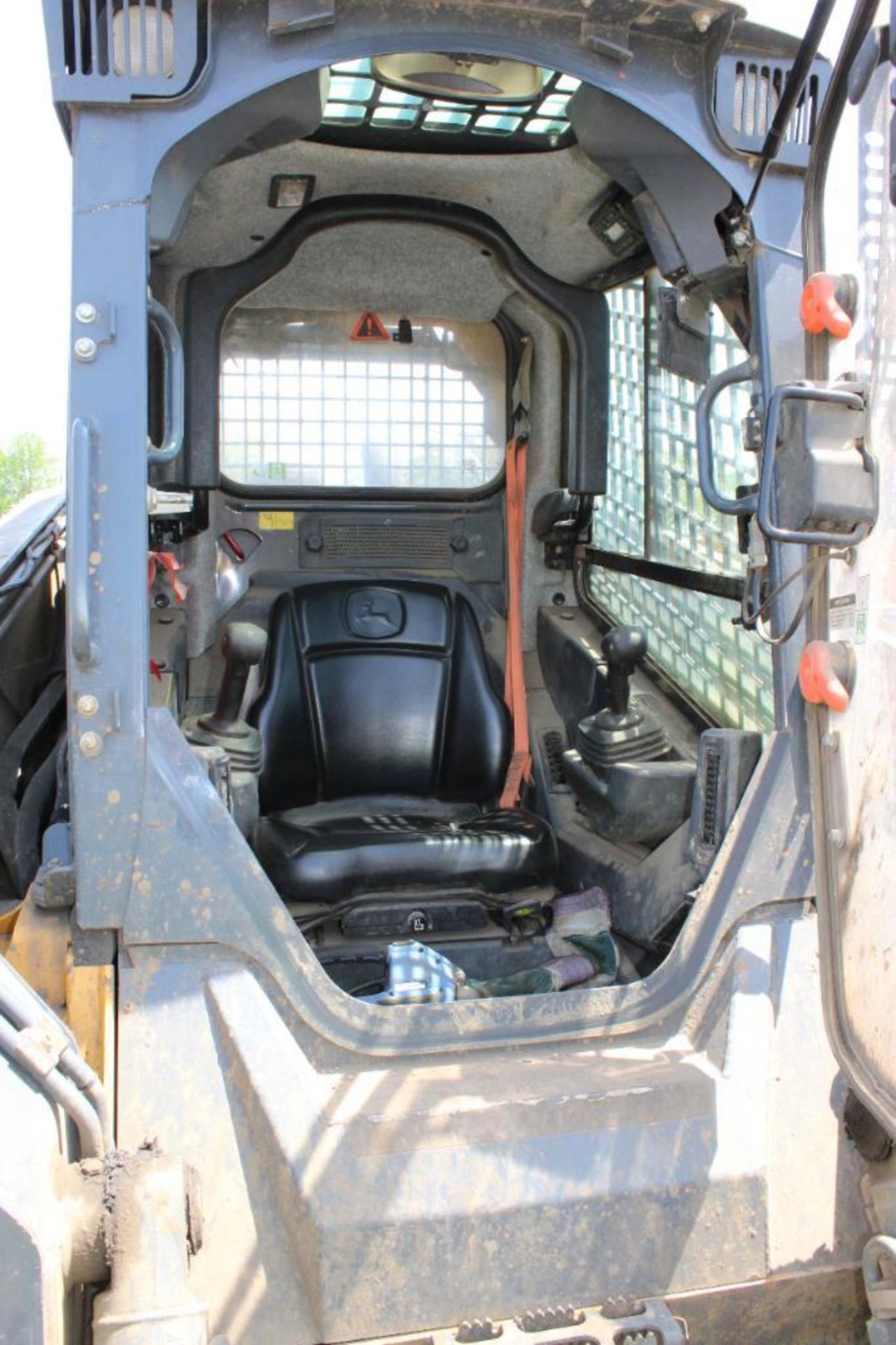 2019 John Deere 330G SKIDSTEER - Image 5 of 11