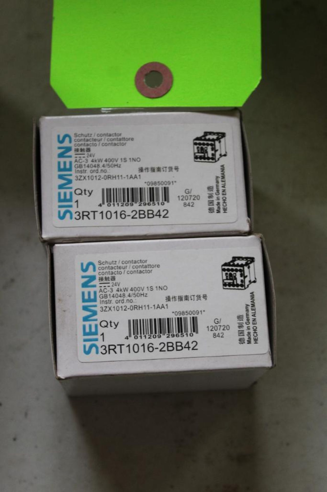 Lot of (2) Siemens 3RT1016-2BB42 Contactor - Image 2 of 4