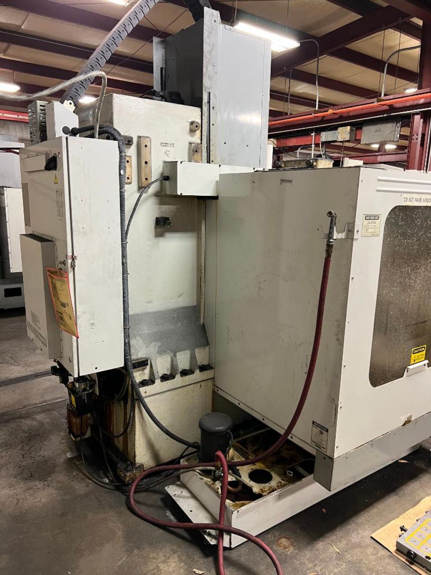 2000 Haas VF-3 3-Axis Cnc Vertical Machining Center - Image 7 of 12