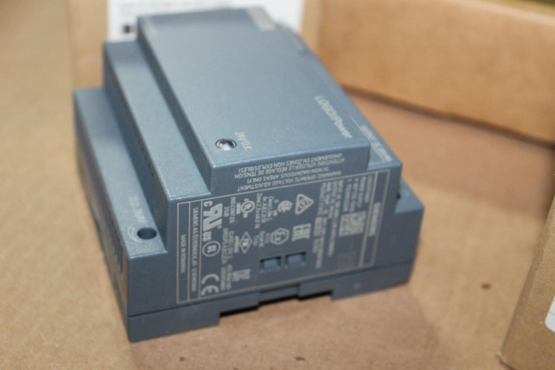 Lot of (1) Siemens Power Supply and (1) Box of Wire - Image 2 of 6