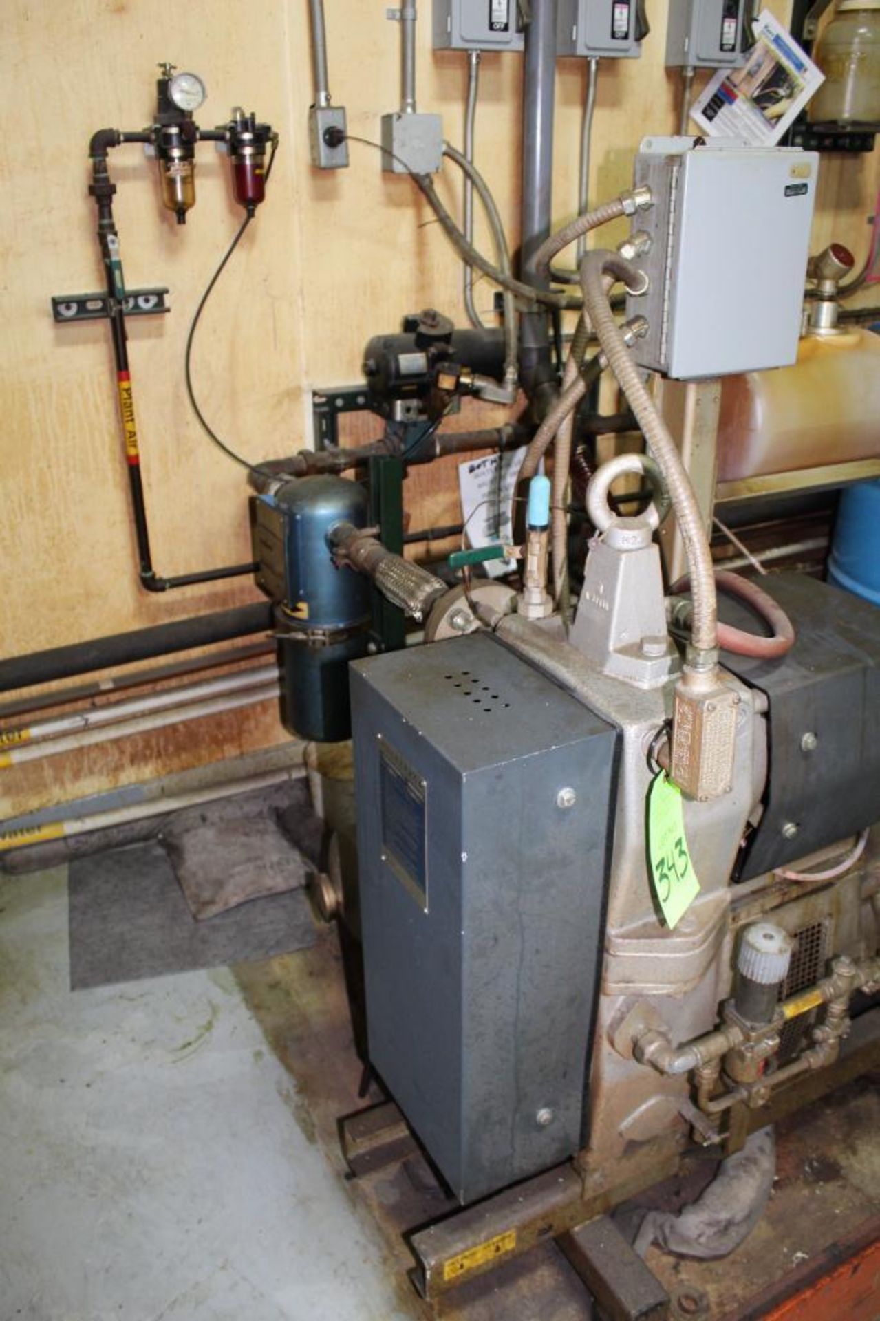 Vacuum Pump - Image 7 of 16