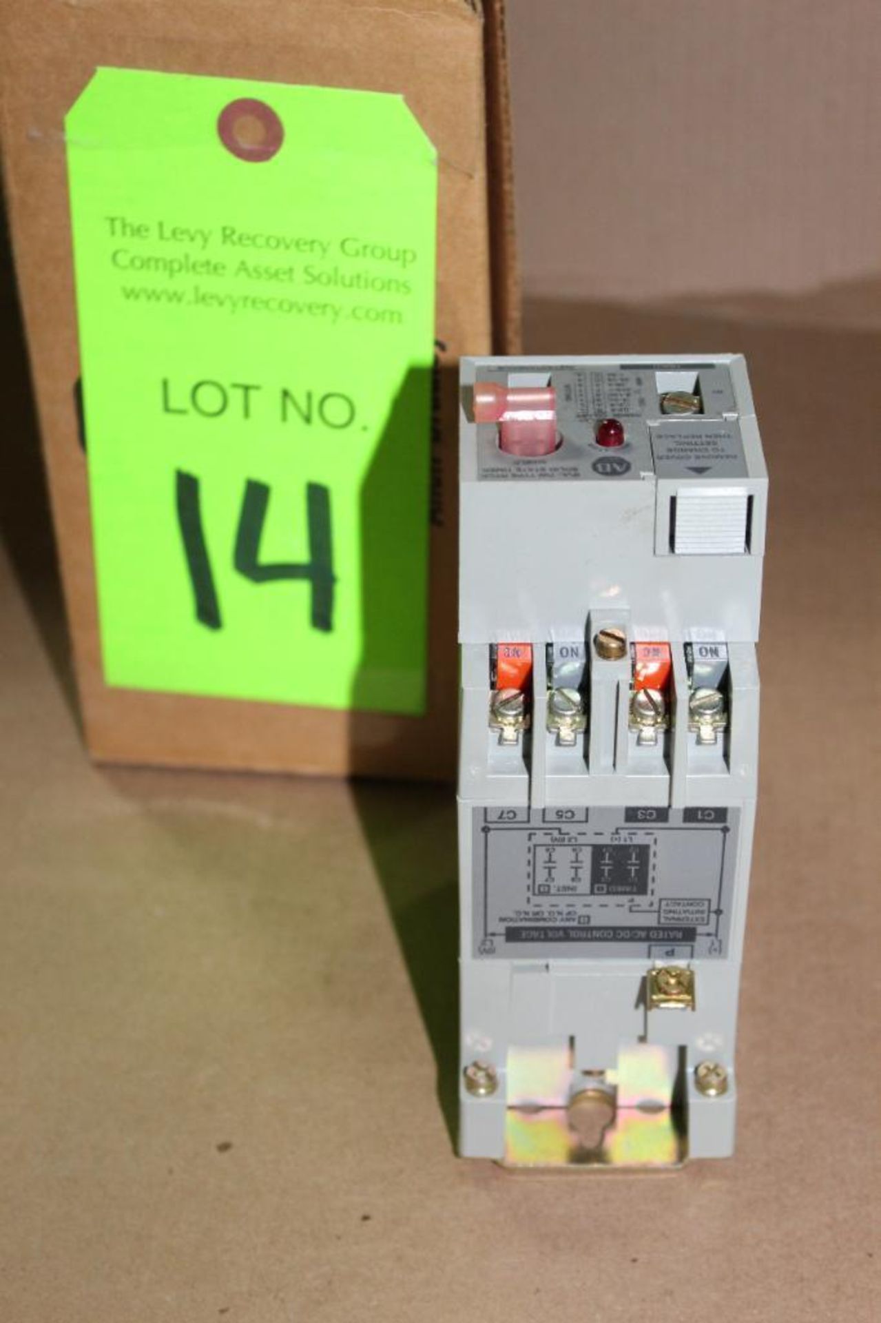 Allen Bradley 700RTCR1111OU24 Solid State Timing Relay with Remote Pot - Image 5 of 5