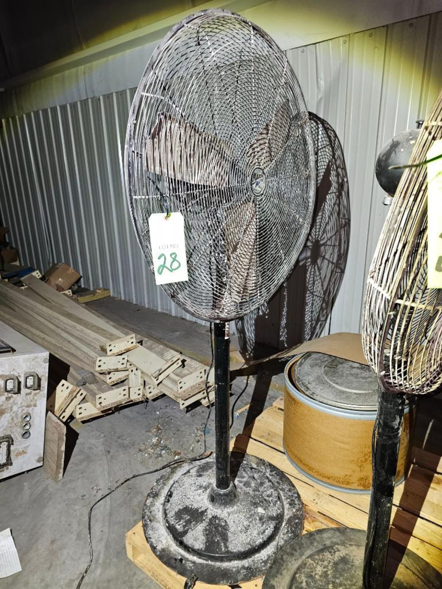 Maxx Air Pedestal Fan Model D-RE-PSC-139/25