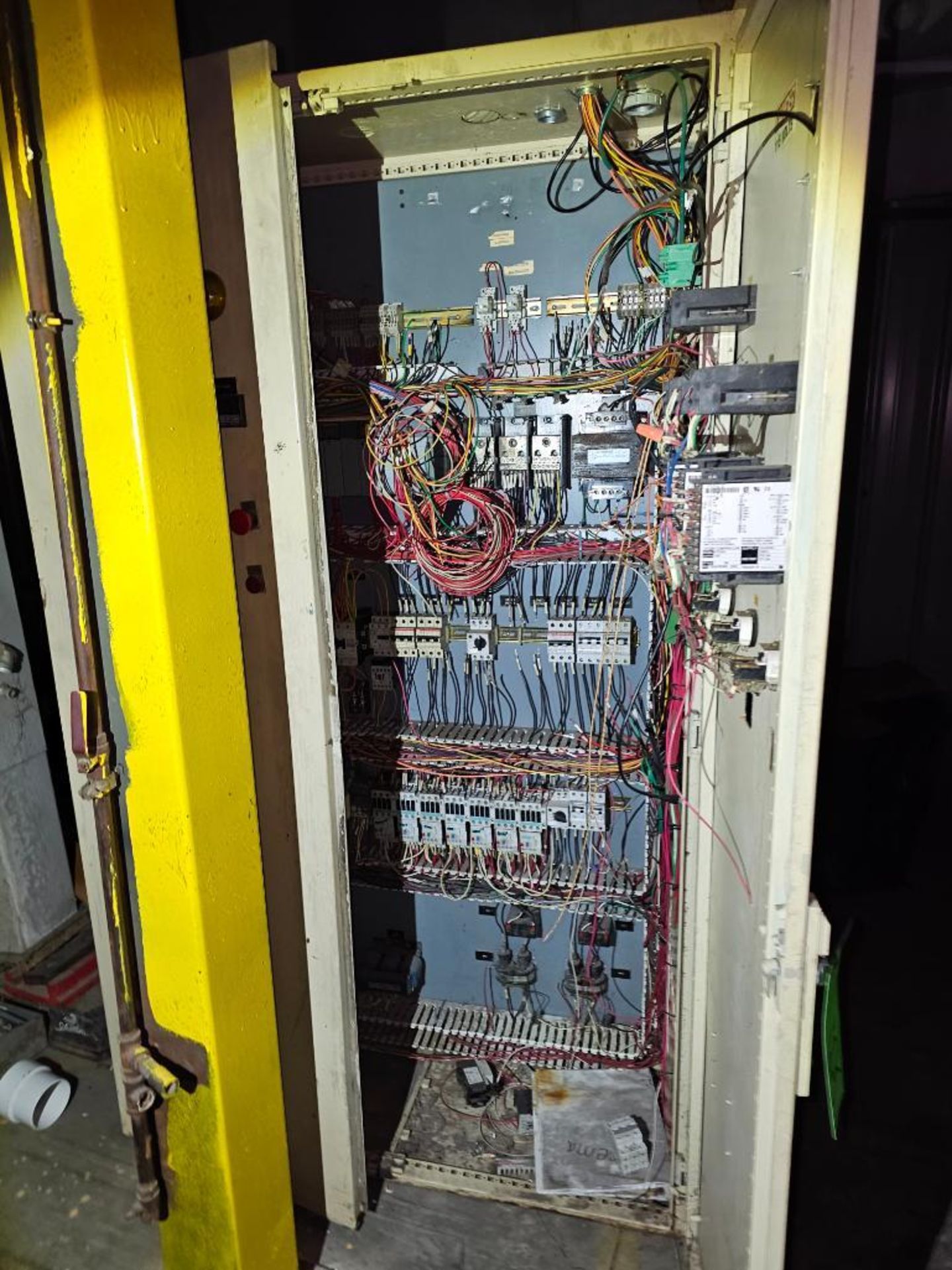 Gala Electrical Cabinet - Image 3 of 3