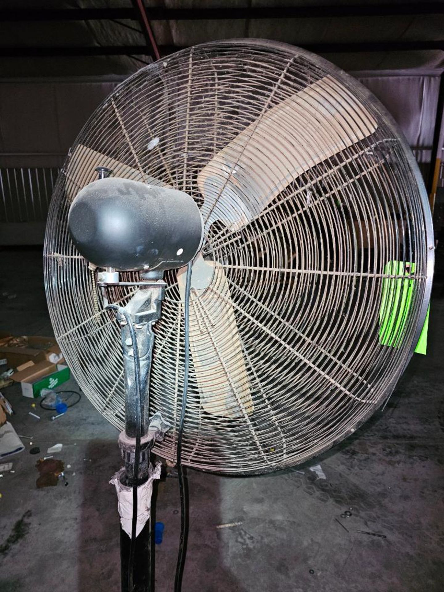 Maxx Air Pedestal Fan - Image 2 of 2