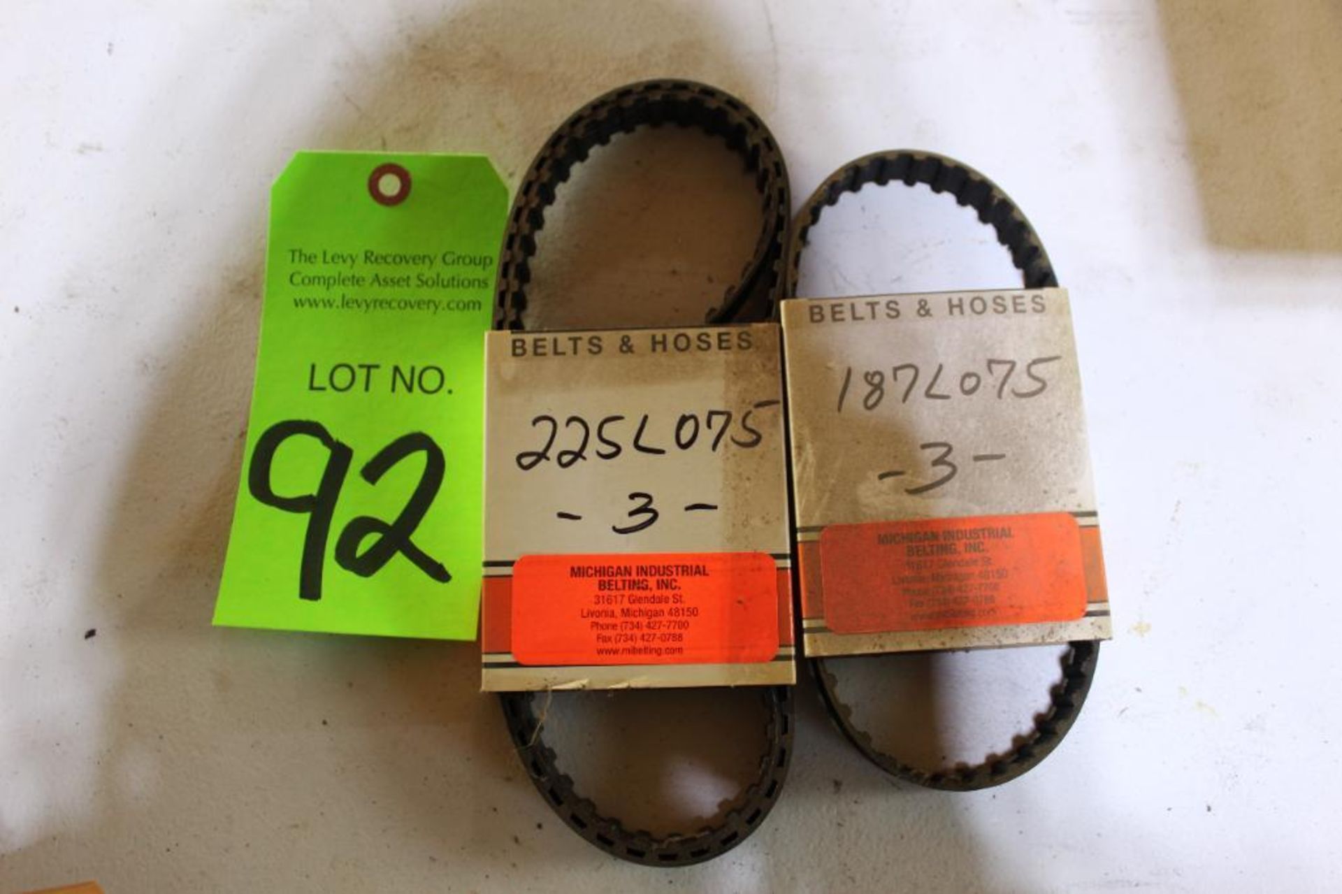 Lot of (2) Machine Belts 225L075 / 87L075