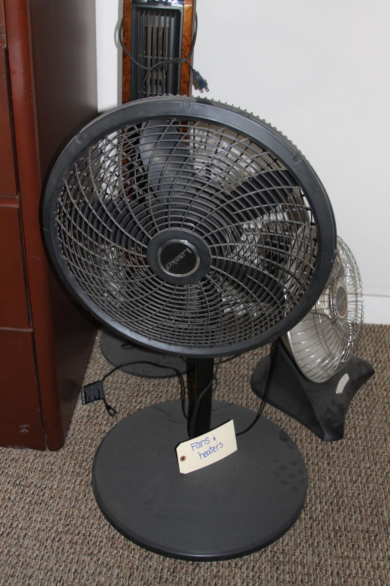 Fans and Heaters - Image 4 of 4