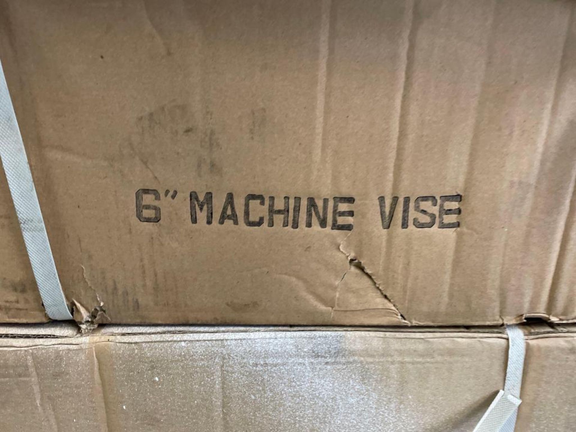 New/Unused 6" Swivel Base Machine Vise In Box - Image 3 of 3