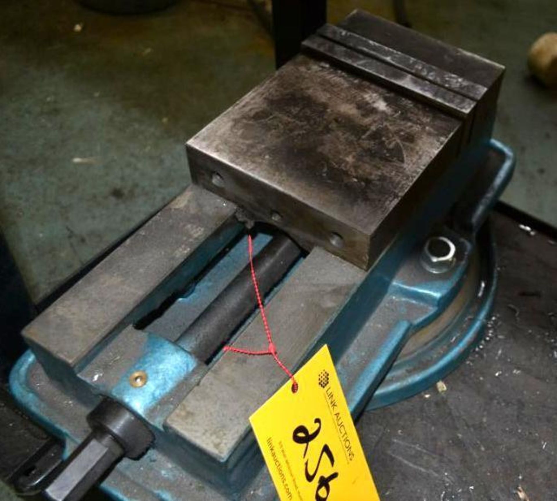 6" Swivel Base Machine Vise