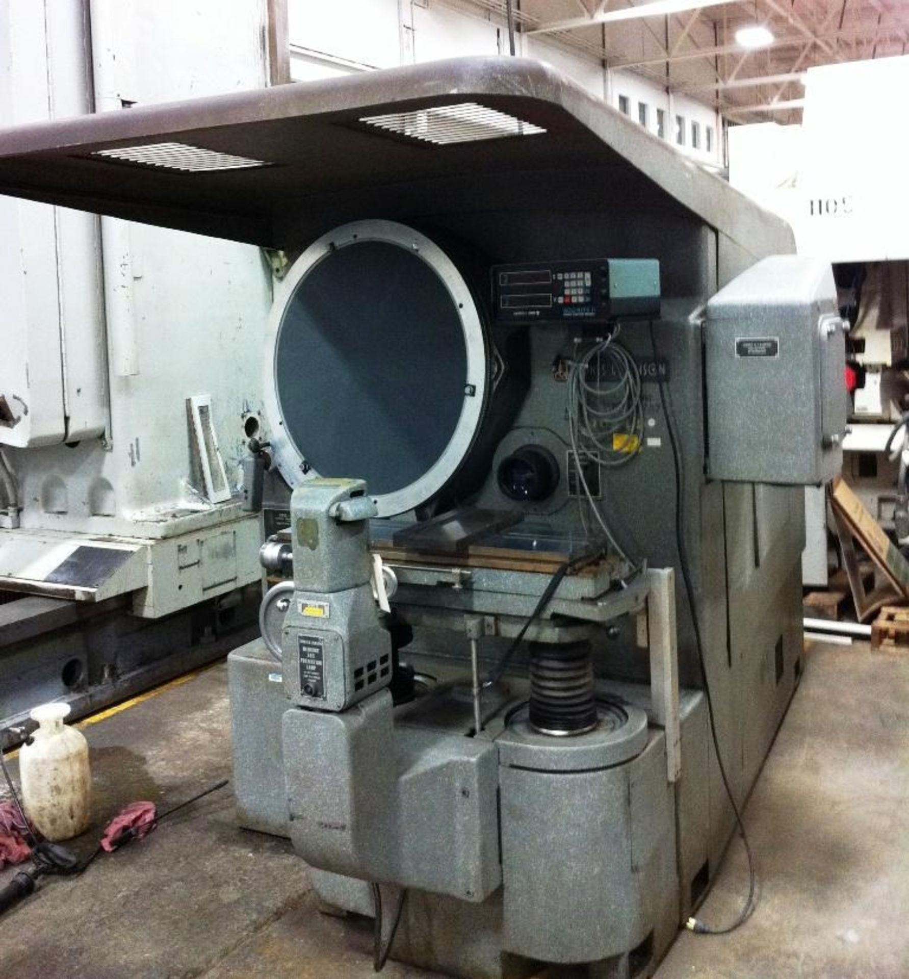 Jones & Lamson 30" Epic 30 S Twin Screw Optical Comparator