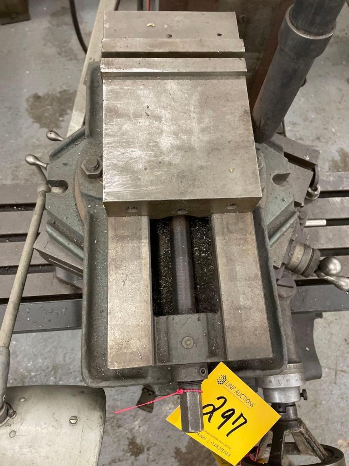 6" Swivel Base Machine Vise