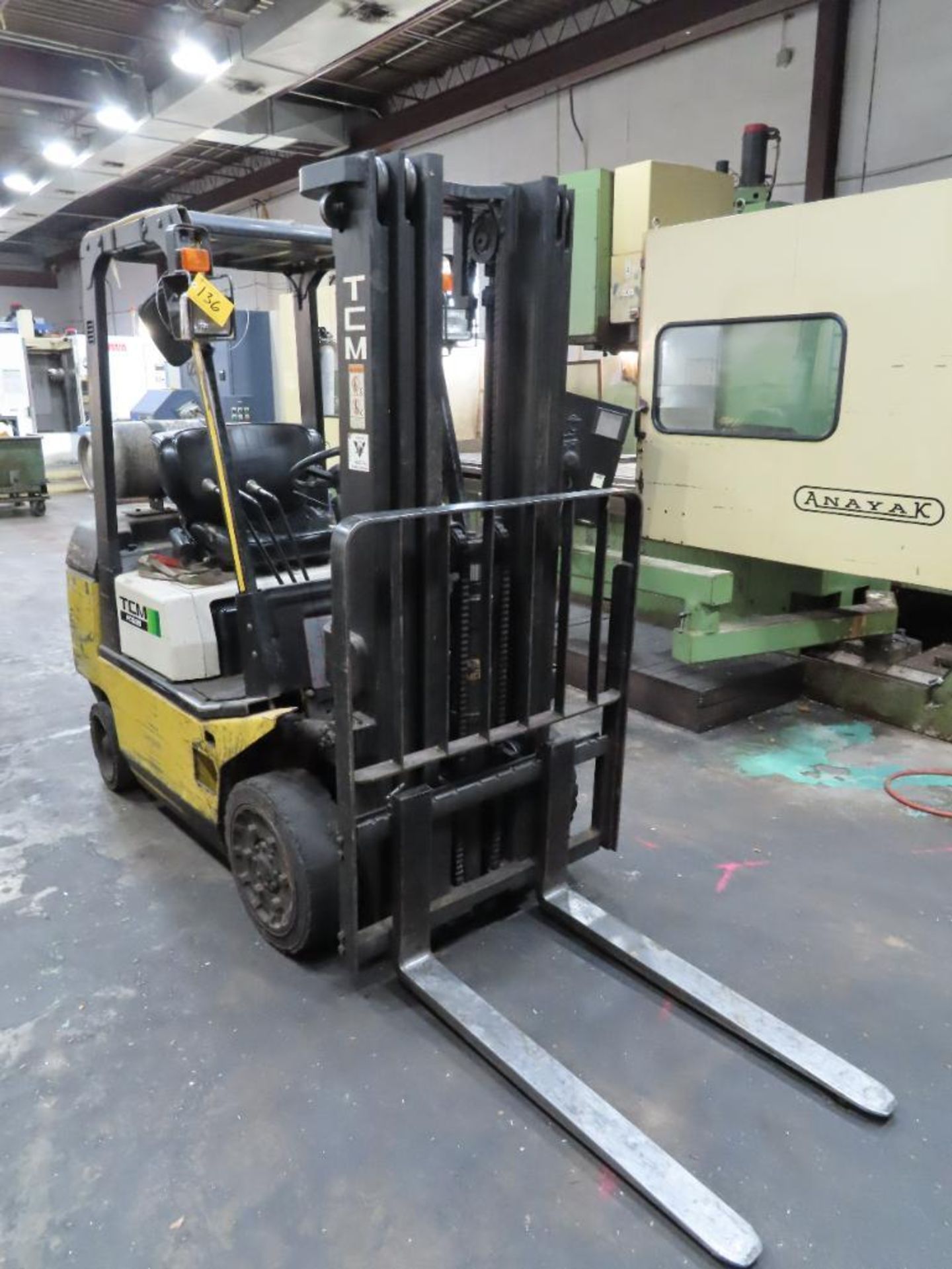 TCM FCG25T7T, 4600#LPG Powered Forklift, Solid Tires, 3-Stage Mast 189" Reach, 42" Forks, S/N:A15G03