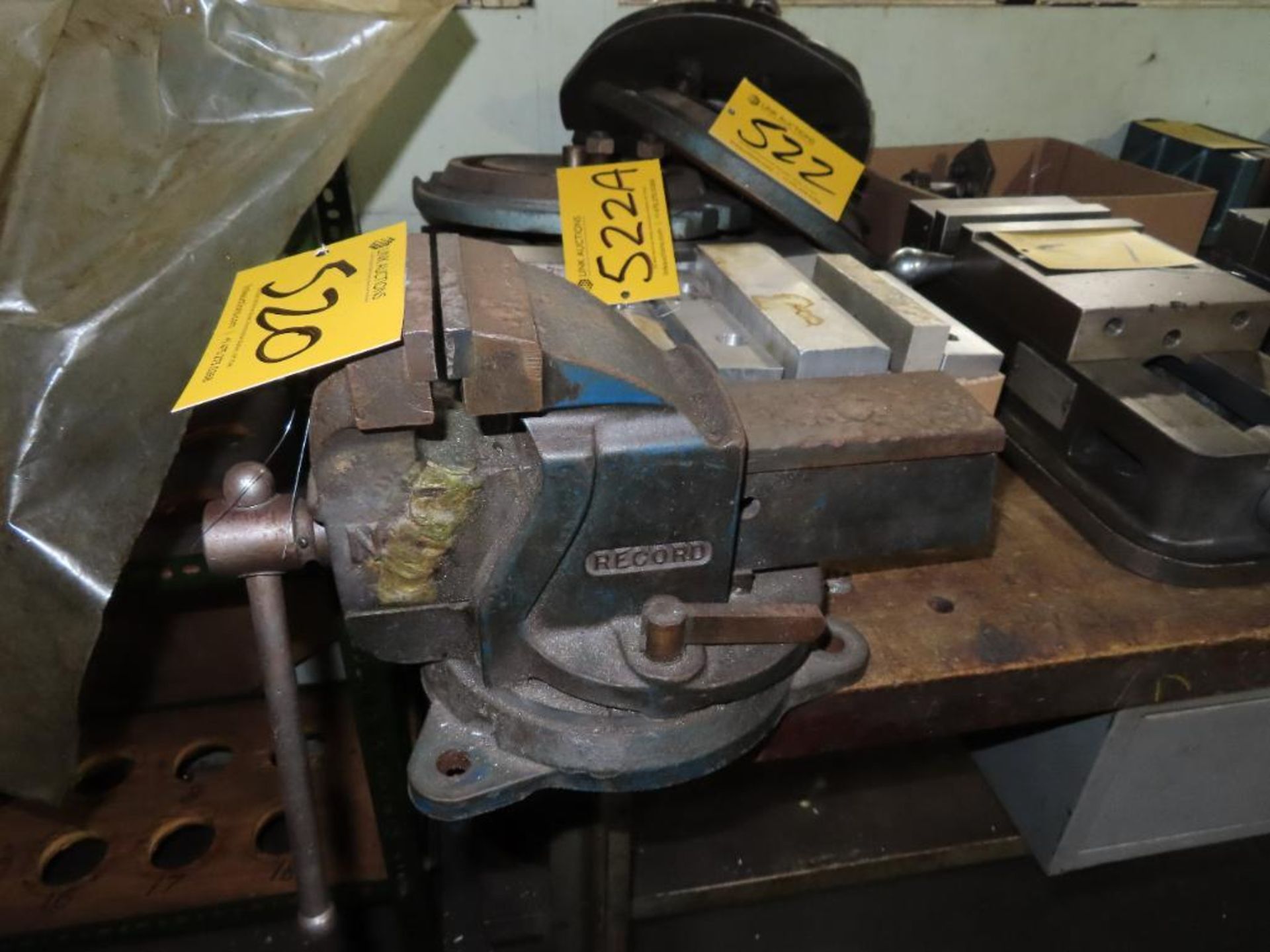 4" Record Bench Vise