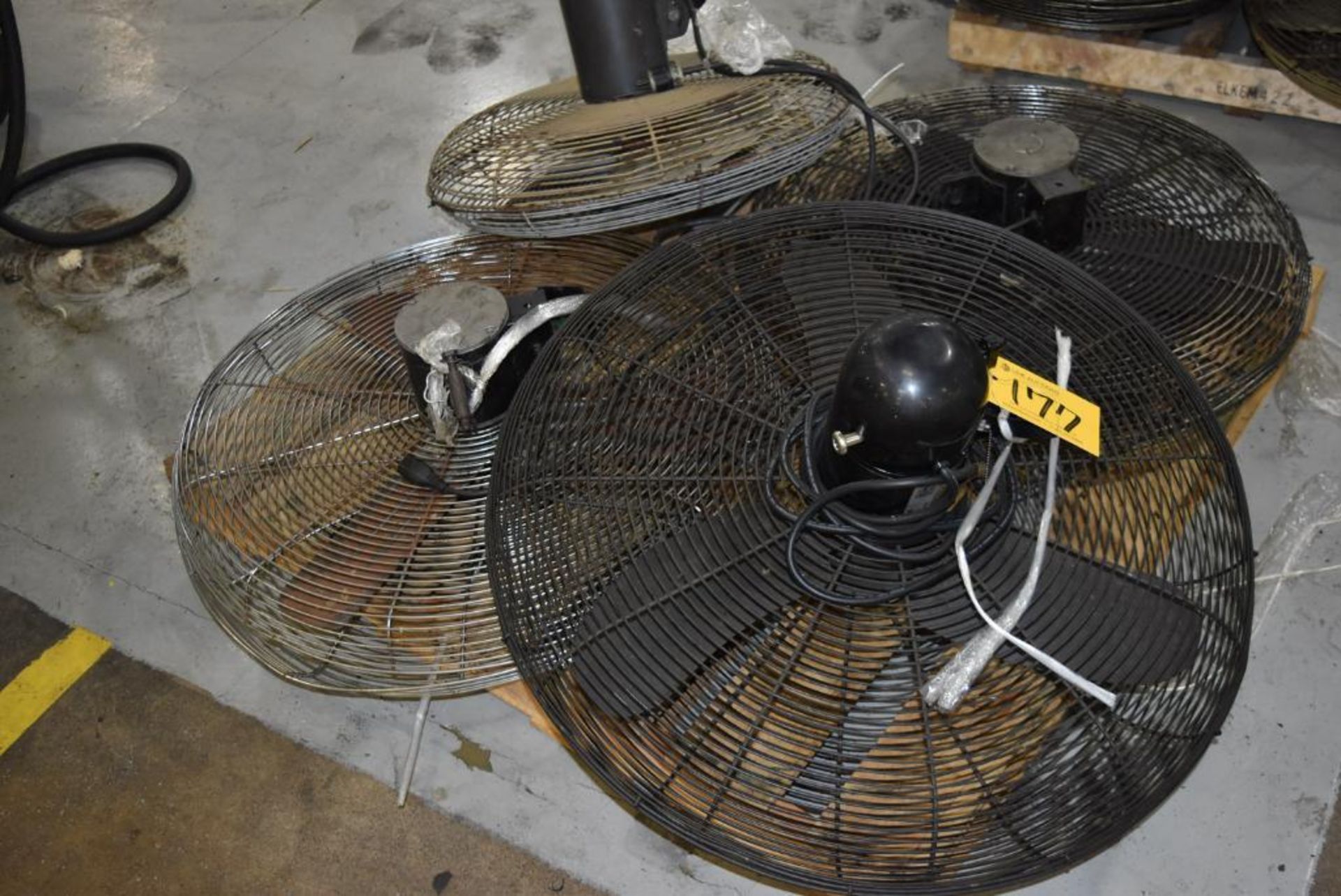 Lot (3) 30" Wall Mount Fans (1) 24" Wall Mount Fan