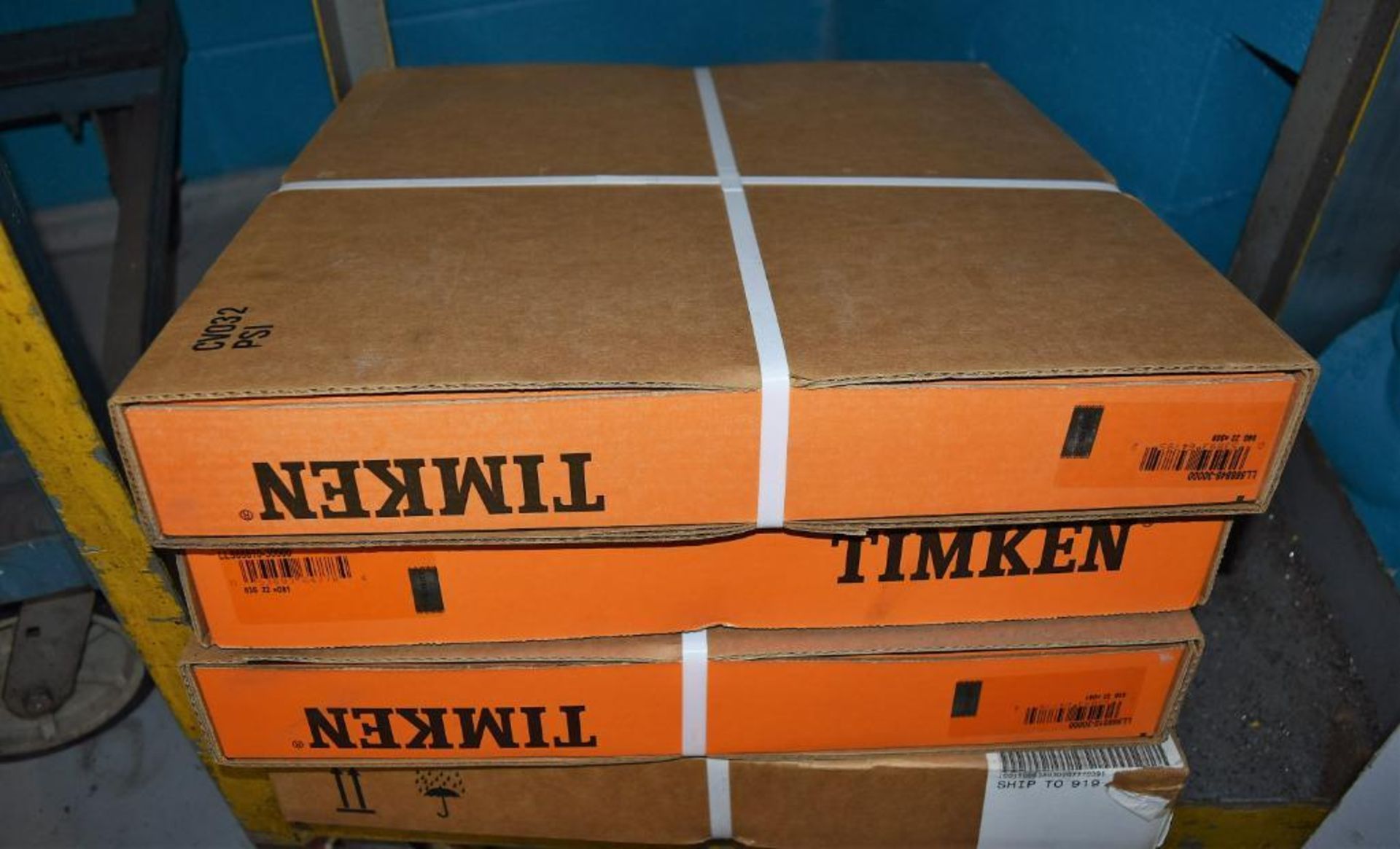 Lot Large Quantity of Assorted Size Timken, SKF, Amcan, & Fag Bearings - Image 2 of 3