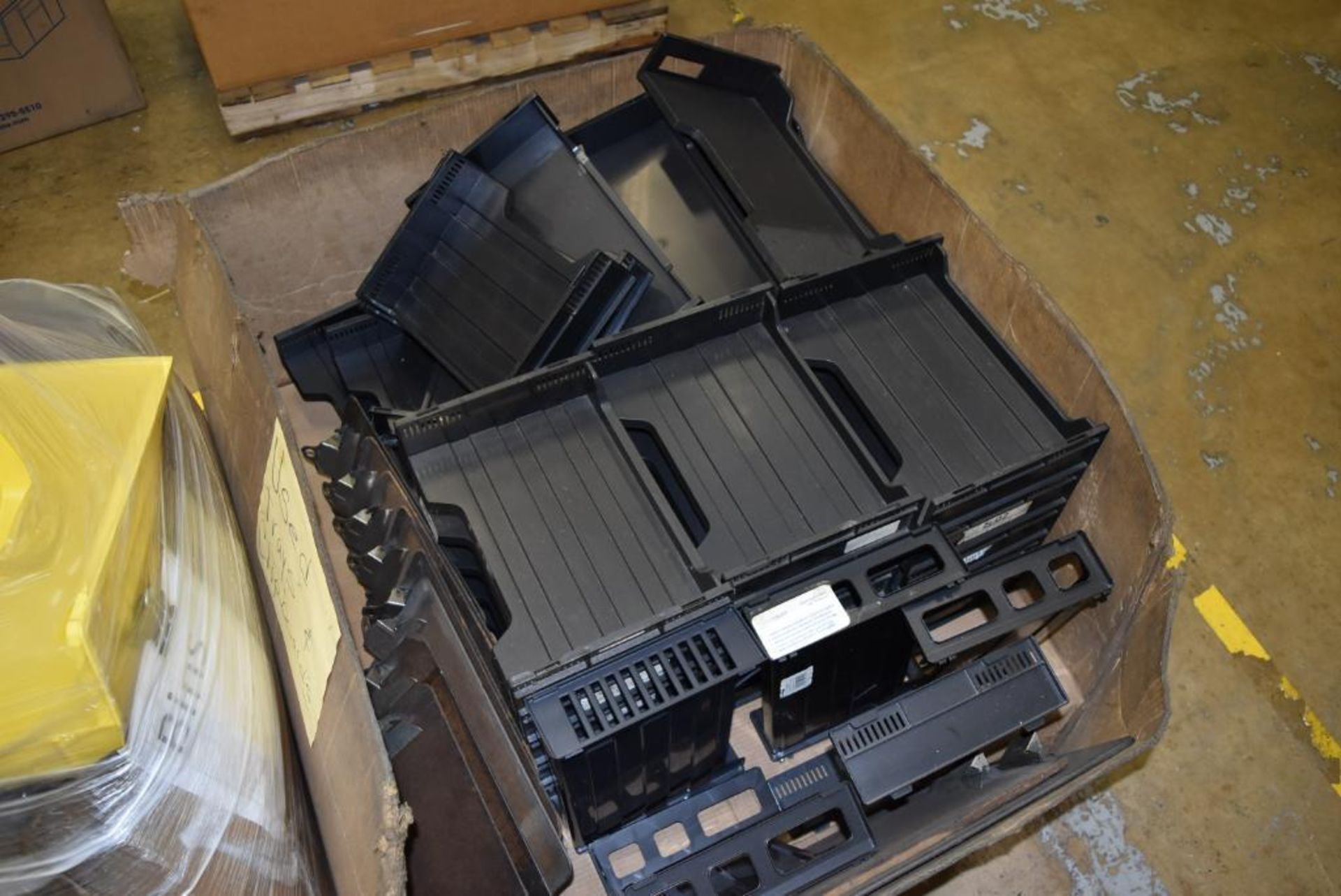 Lot Assorted Plastic Parts Storage Trays - Image 4 of 4