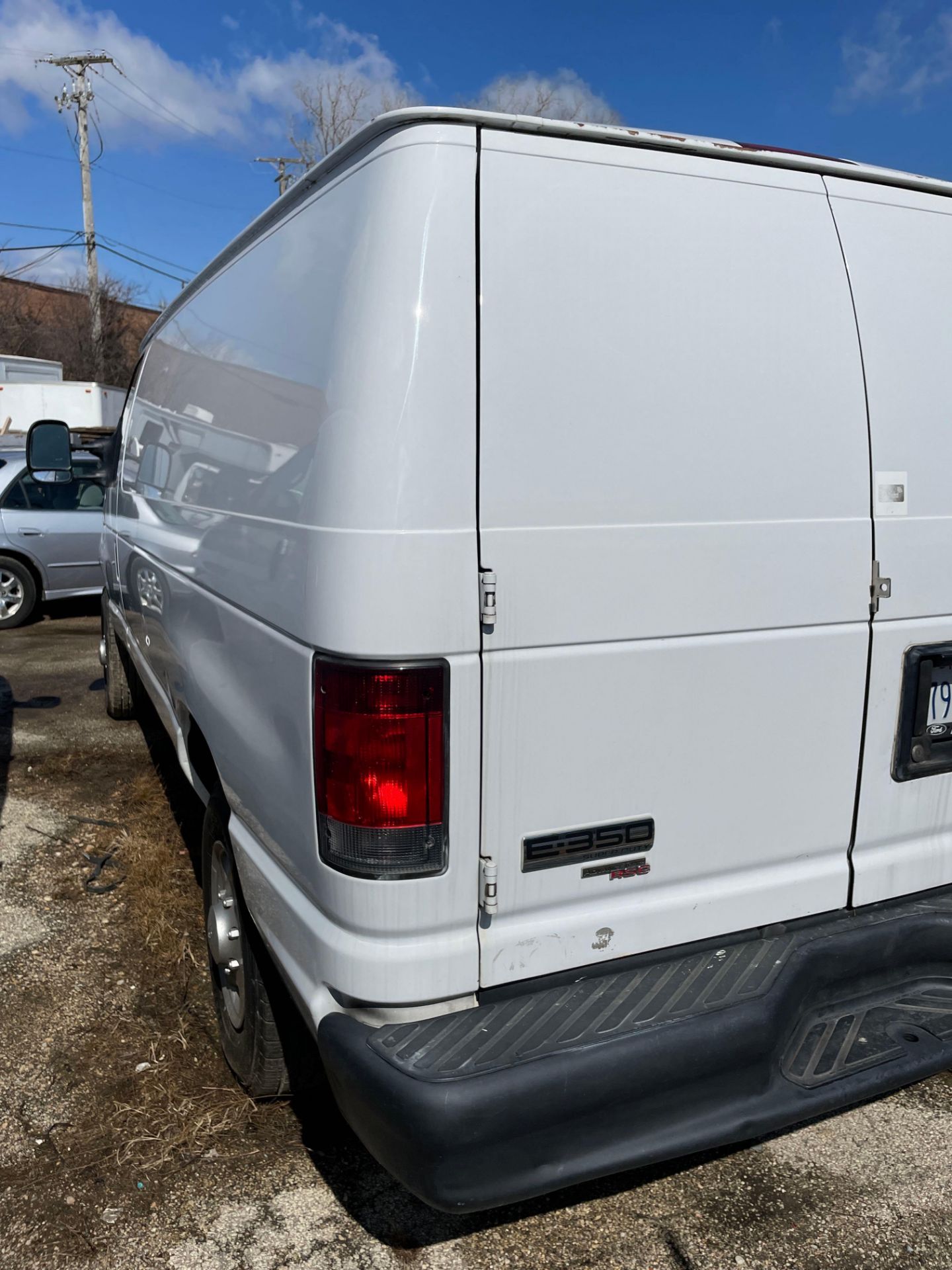 2014 FORD E-350 SUPER DUTY CARGO VAN - Image 4 of 37
