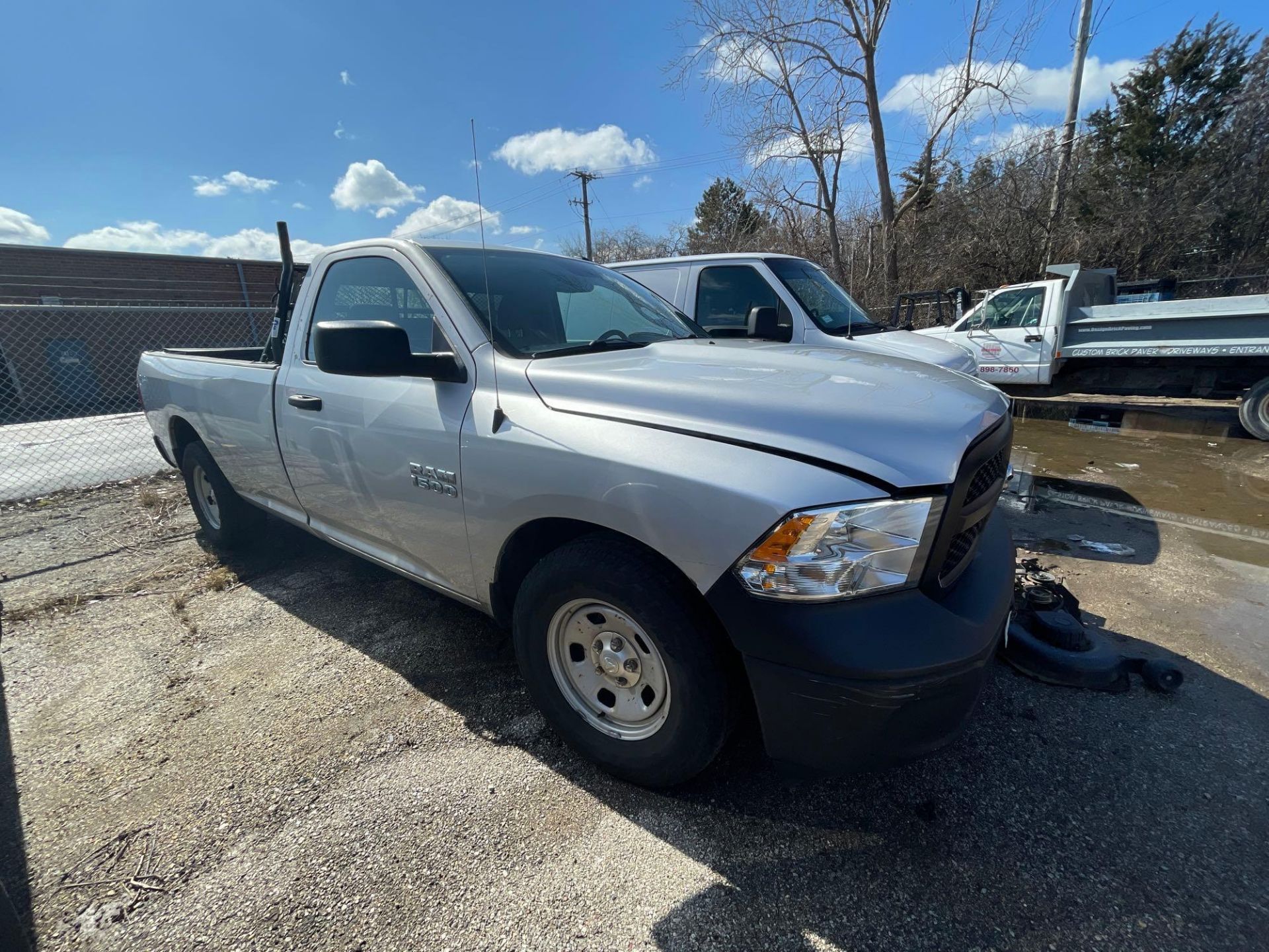 2016 DODGE RAM 1500 STANDARD CAB 4X2 PICKUP TRUCK - Image 5 of 39