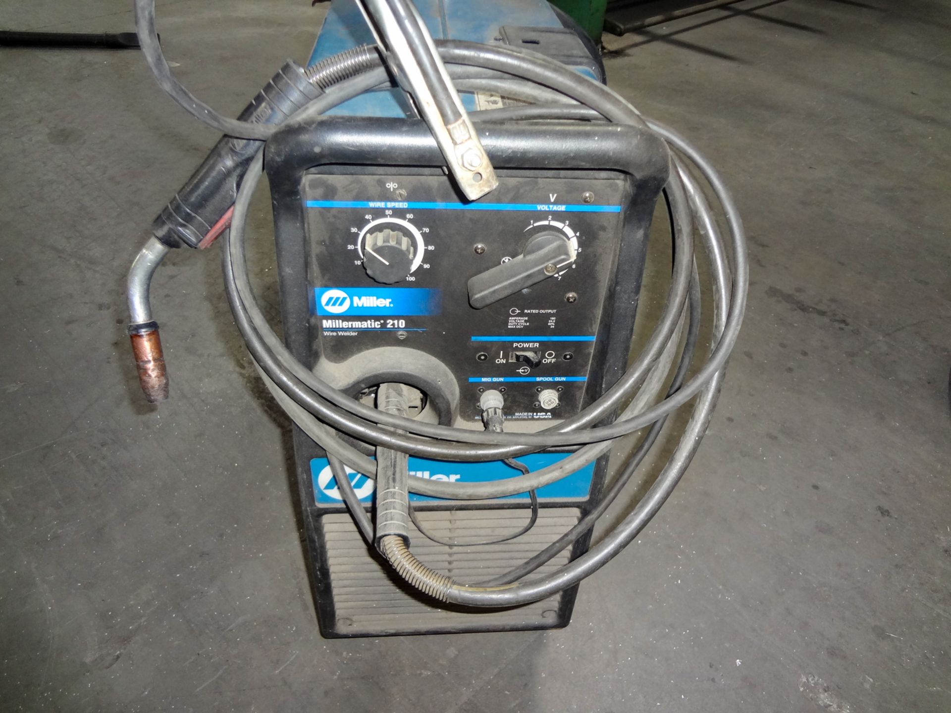 Miller Millermatic 210 160-AMP DC Mig Welder - Image 3 of 5