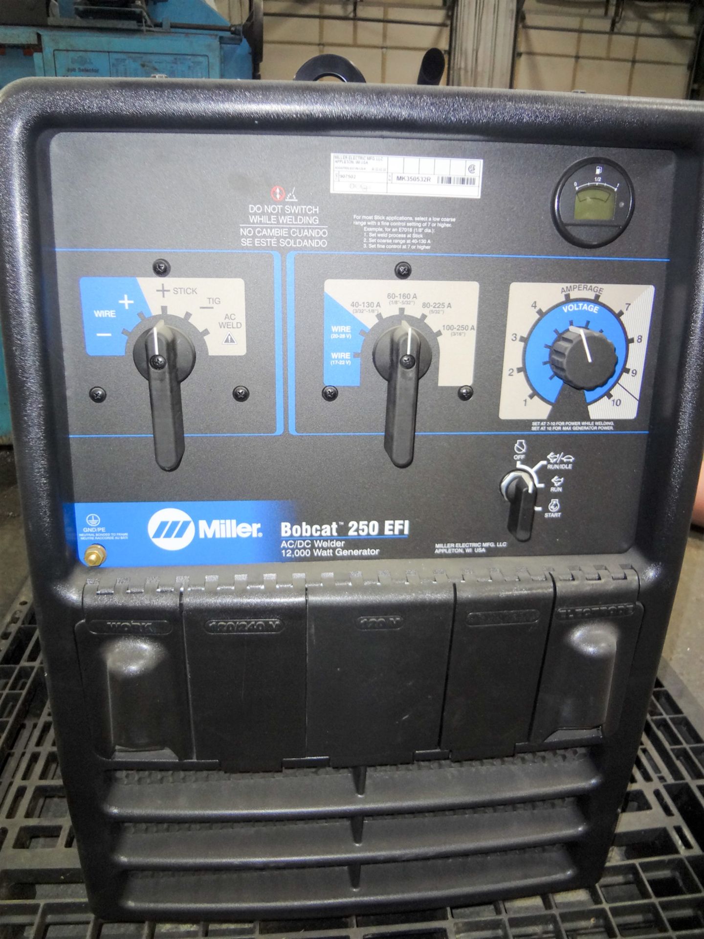 Miller Bobcat 250 EFI 200-AMP Generator Welder, 12,000 Watt Generator - Image 2 of 7