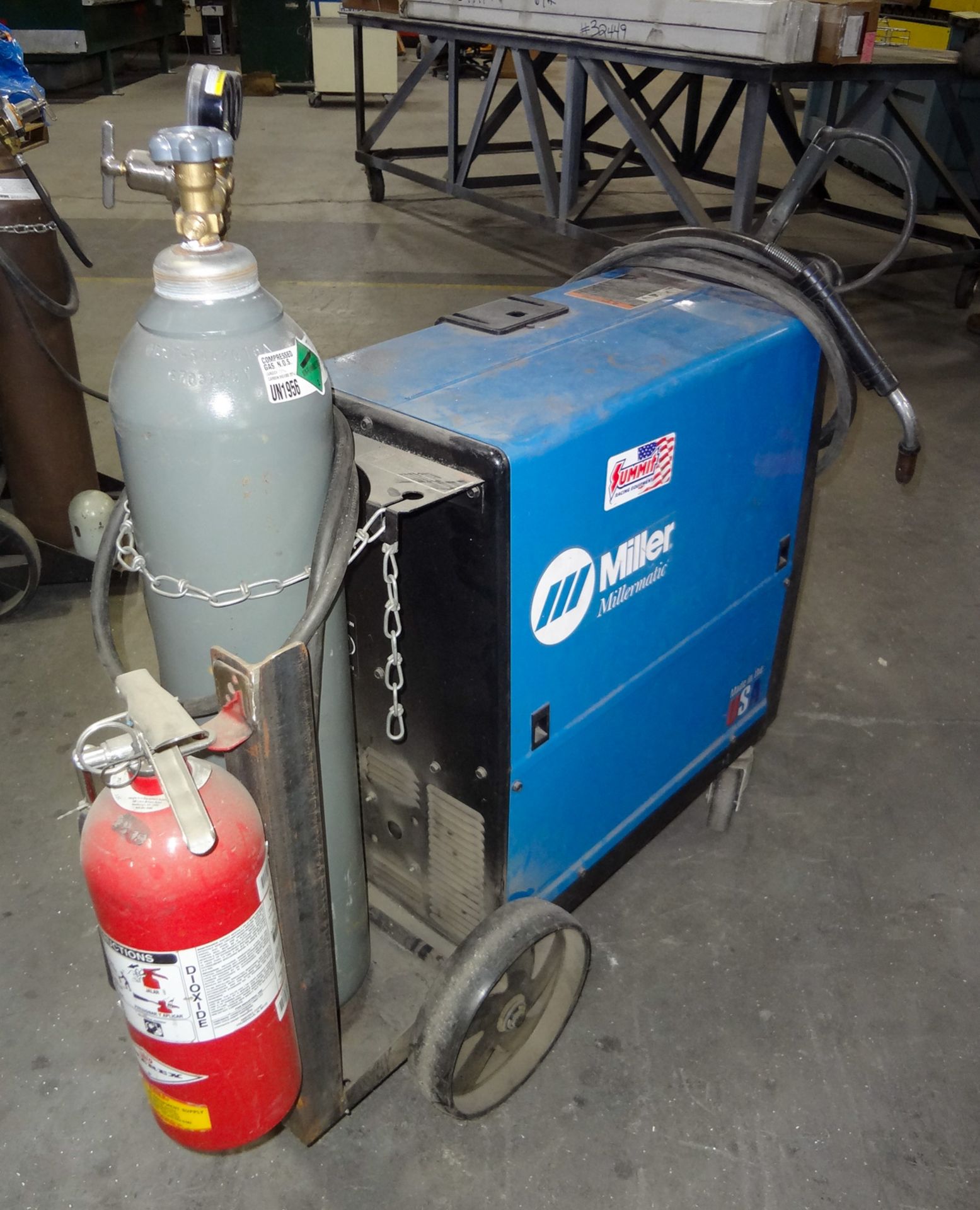 Miller Millermatic 210 160-AMP DC Mig Welder - Image 4 of 5