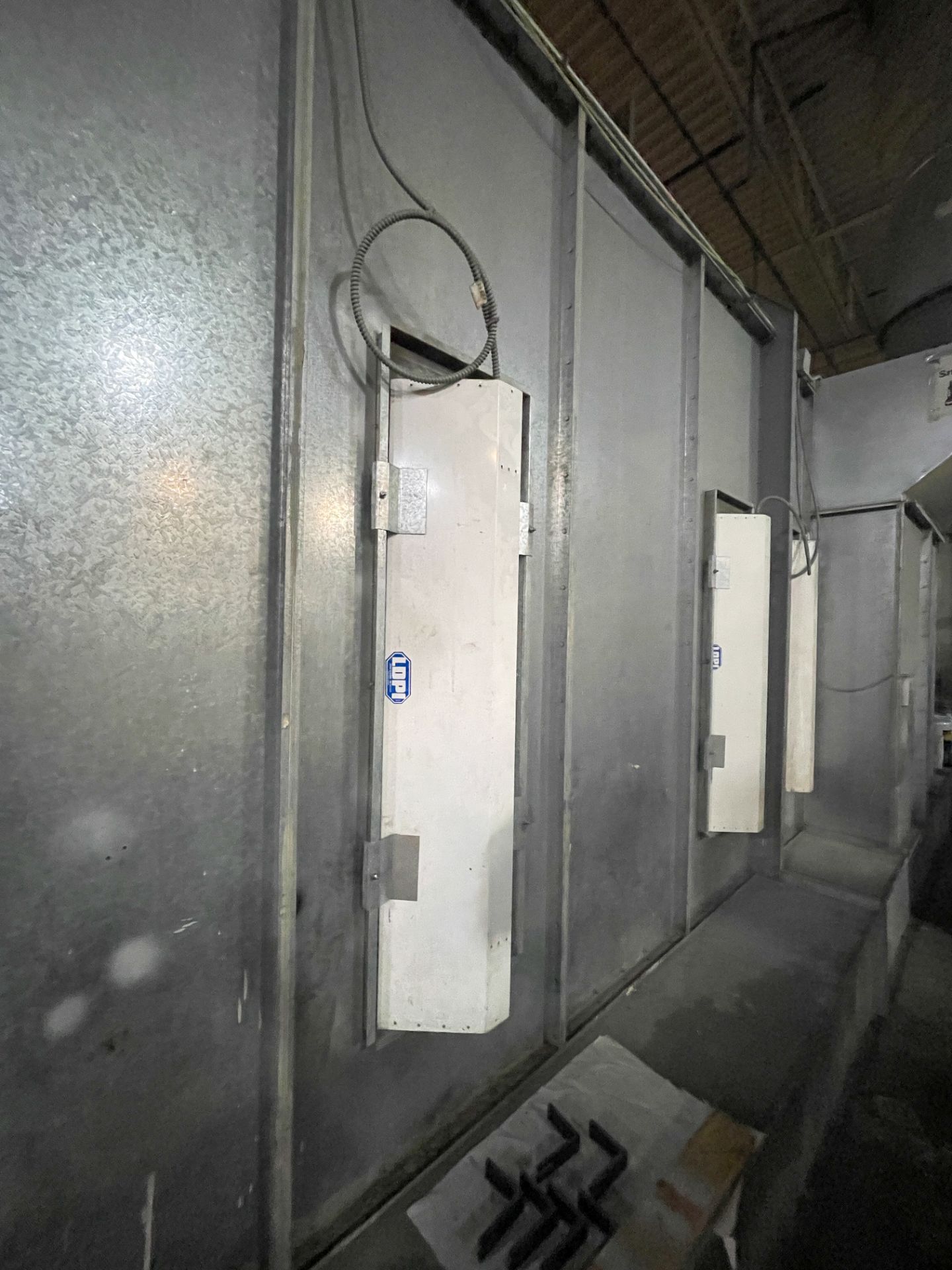 JBI Pressurized Paint Booth - Image 6 of 10