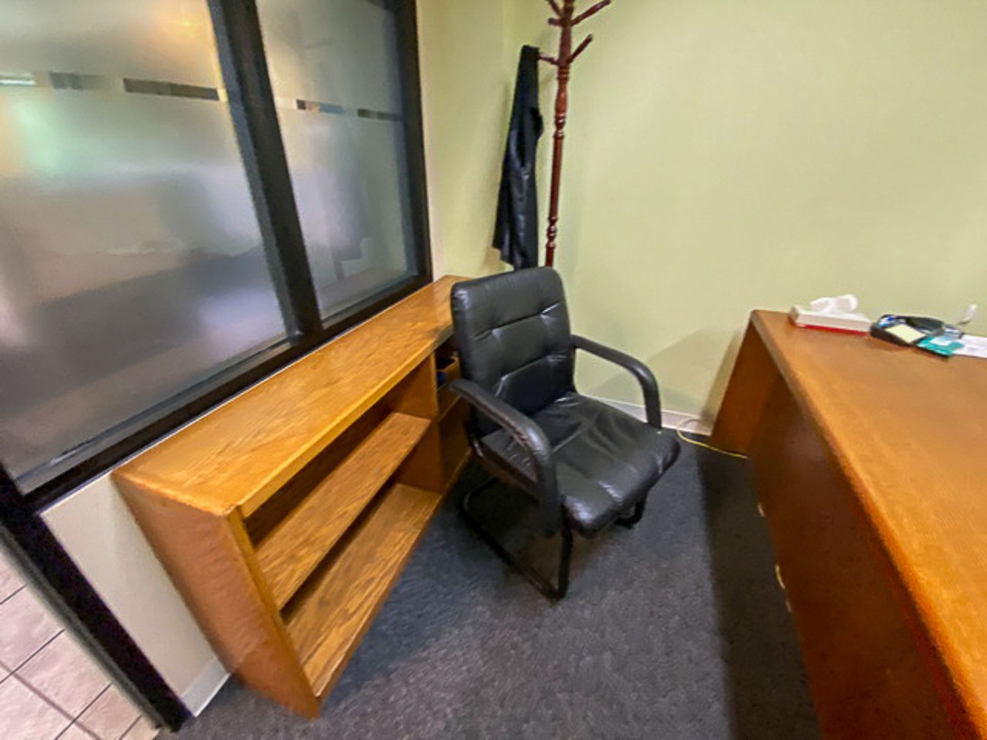 Lot c/o: Office Furniture - Image 4 of 11