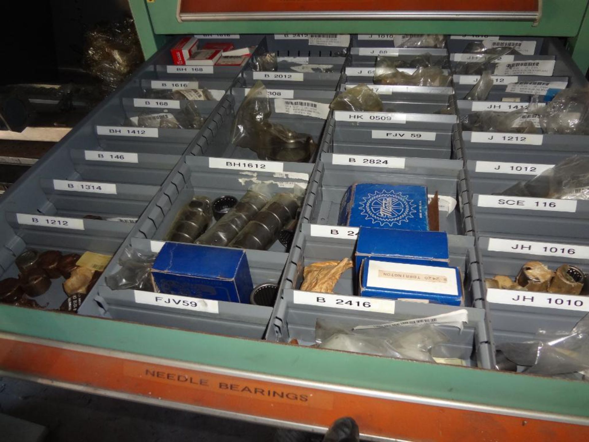 CONTENTS OF STORAGE CABINET, INCLUDING: ASSORTED BEARINGS - Image 4 of 11