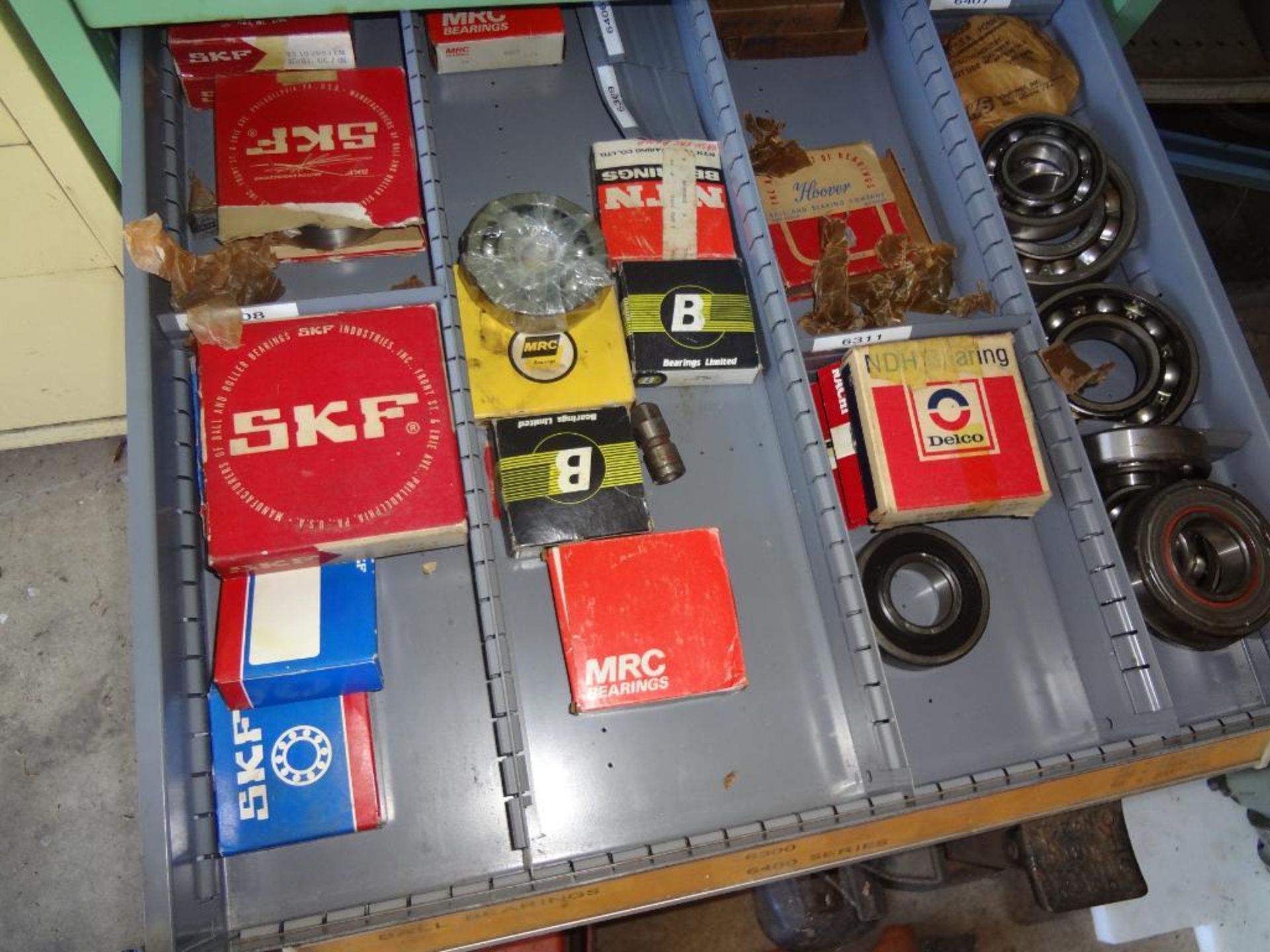 CONTENTS OF STORAGE CABINET, INCLUDING: ASSORTED BEARINGS - Image 8 of 11