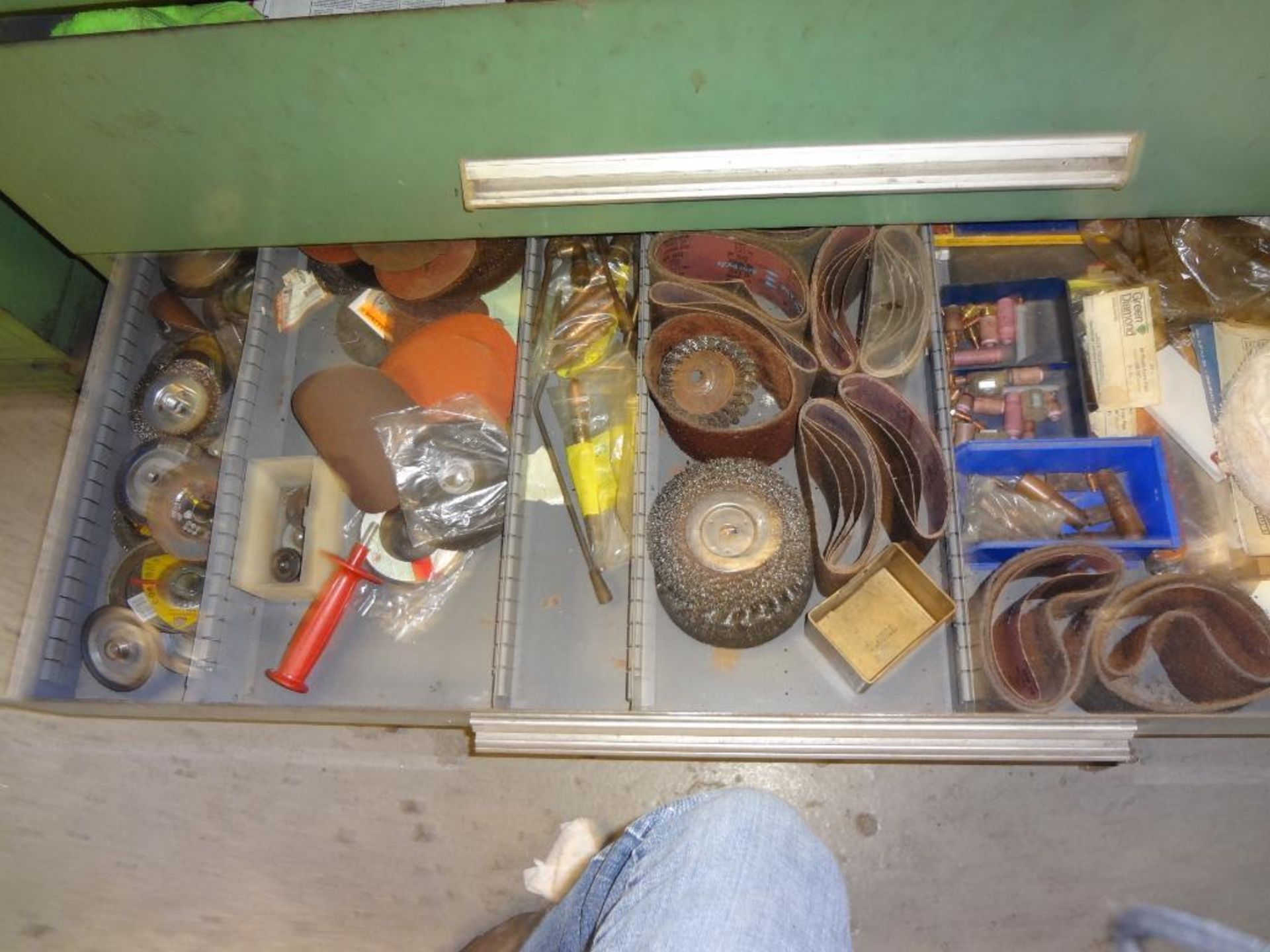 4-DRAWER TOOL STORAGE CABINET W/ ASSORTED MISCELLANEOUS - Image 3 of 5