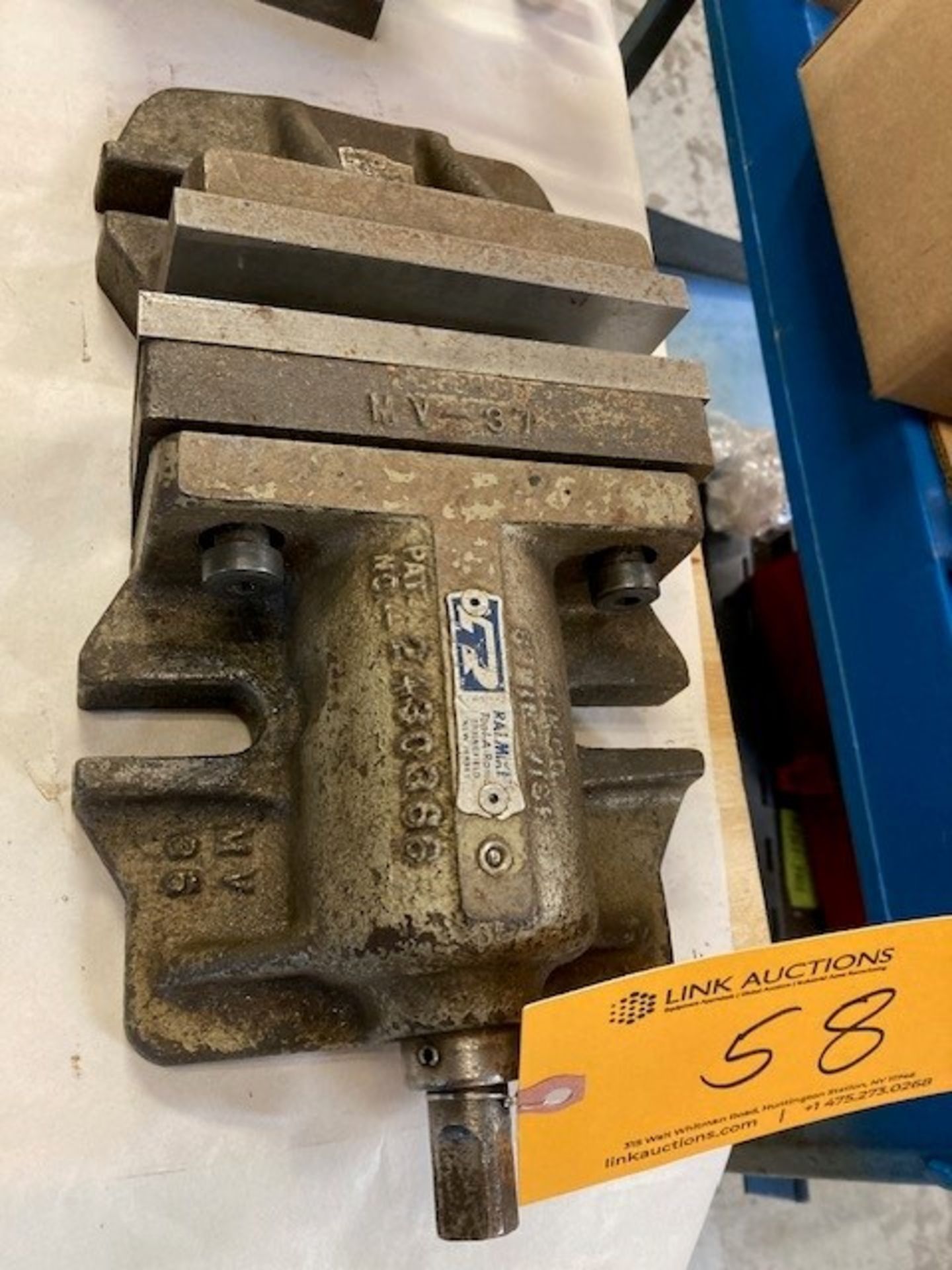 RAL-MIKE 6" TABLE VISE