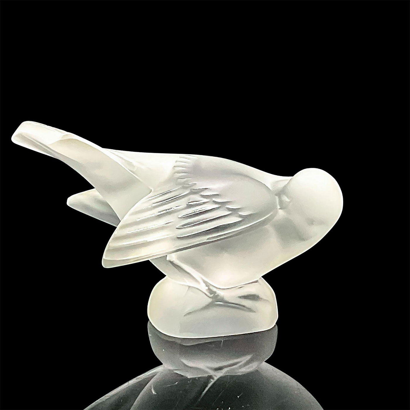 Lalique Crystal Figurine, Sparrow Head In Wing 1165 - Image 2 of 3