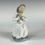 Communion Prayer, Girl 1006089 - Lladro Porcelain Figurine