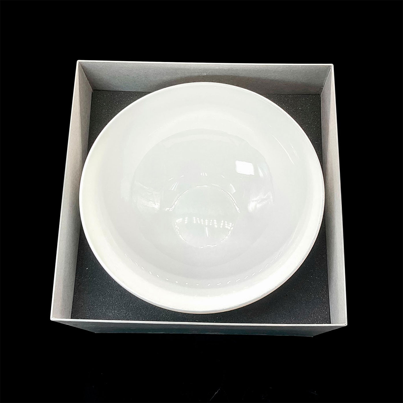 Katy Briscoe Large White Bone China Serving Bowl, Bangles - Image 2 of 4