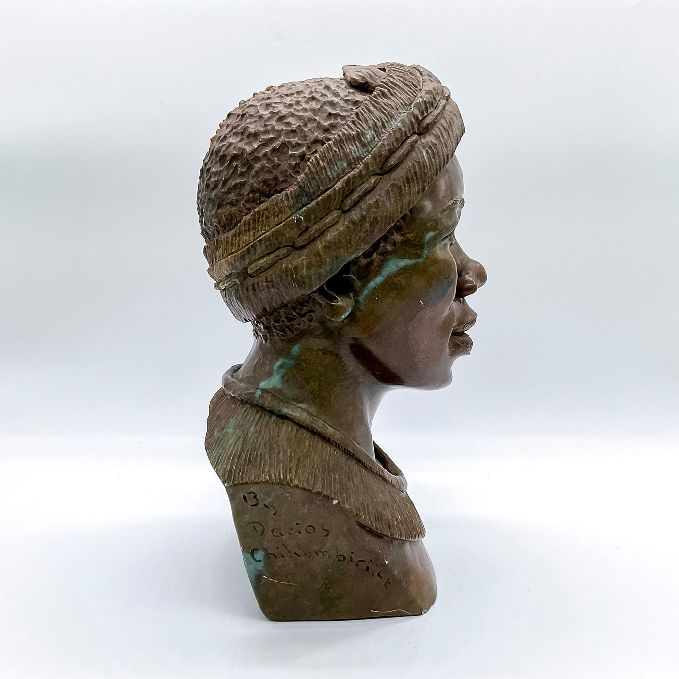 Darios Chikumbirike African Hand Carved Verdite Stone Bust - Image 4 of 5