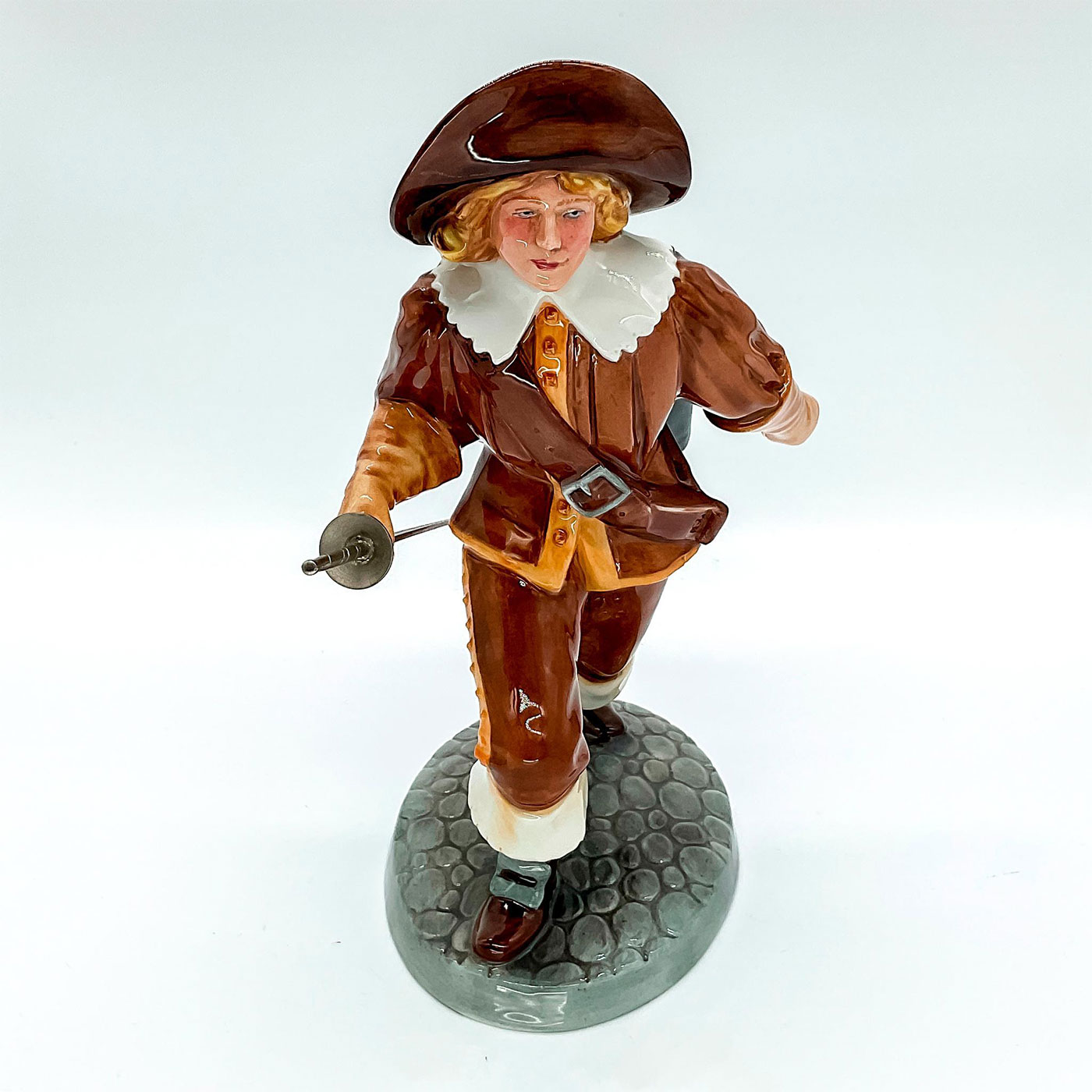 DArtagnan HN4417 - Royal Doulton Figure - Image 5 of 5